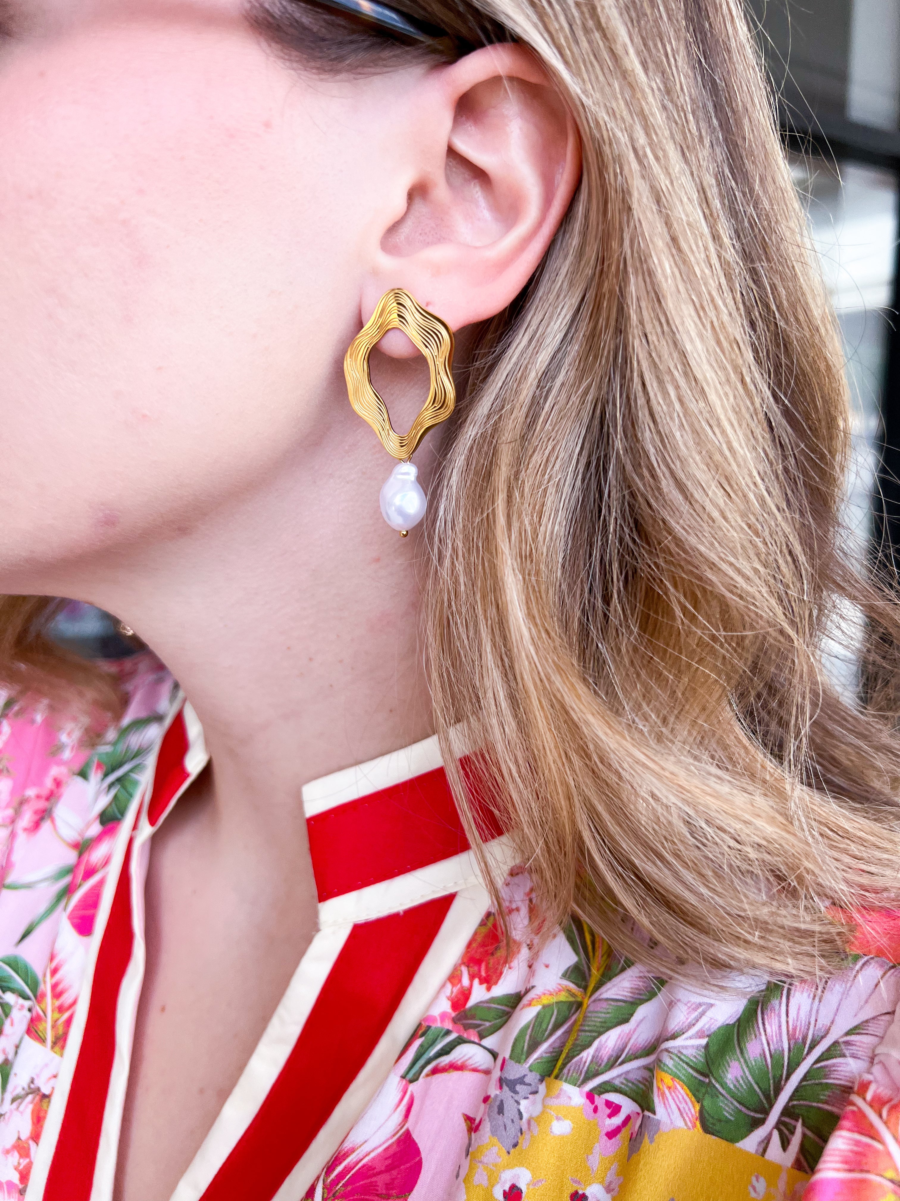 Abstract Pearl Drop Earrings-110 Jewelry & Hair-HART DESIGNS-July & June Women's Fashion Boutique Located in San Antonio, Texas