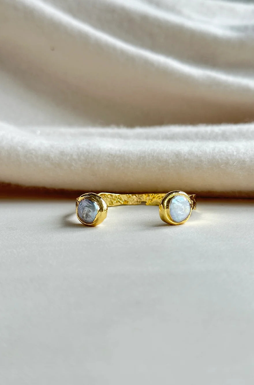 Misty Cuff Pearl Bracelet - Easton Elle-110 Jewelry & Hair-Easton Elle-July & June Women's Fashion Boutique Located in San Antonio, Texas