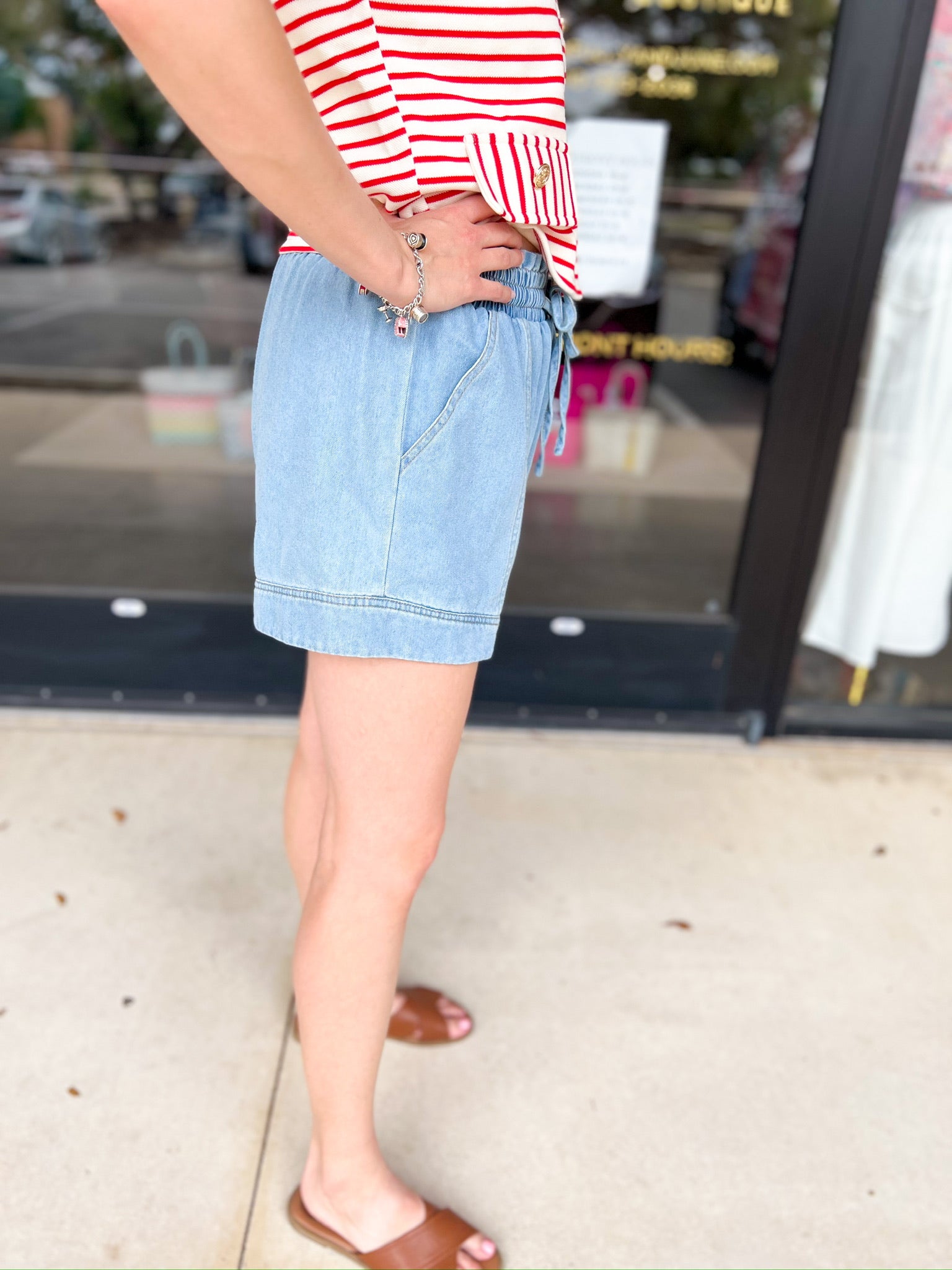 Classic & Comfy Denim Shorts - Light Denim-510 Mini-ENTRO-July & June Women's Fashion Boutique Located in San Antonio, Texas