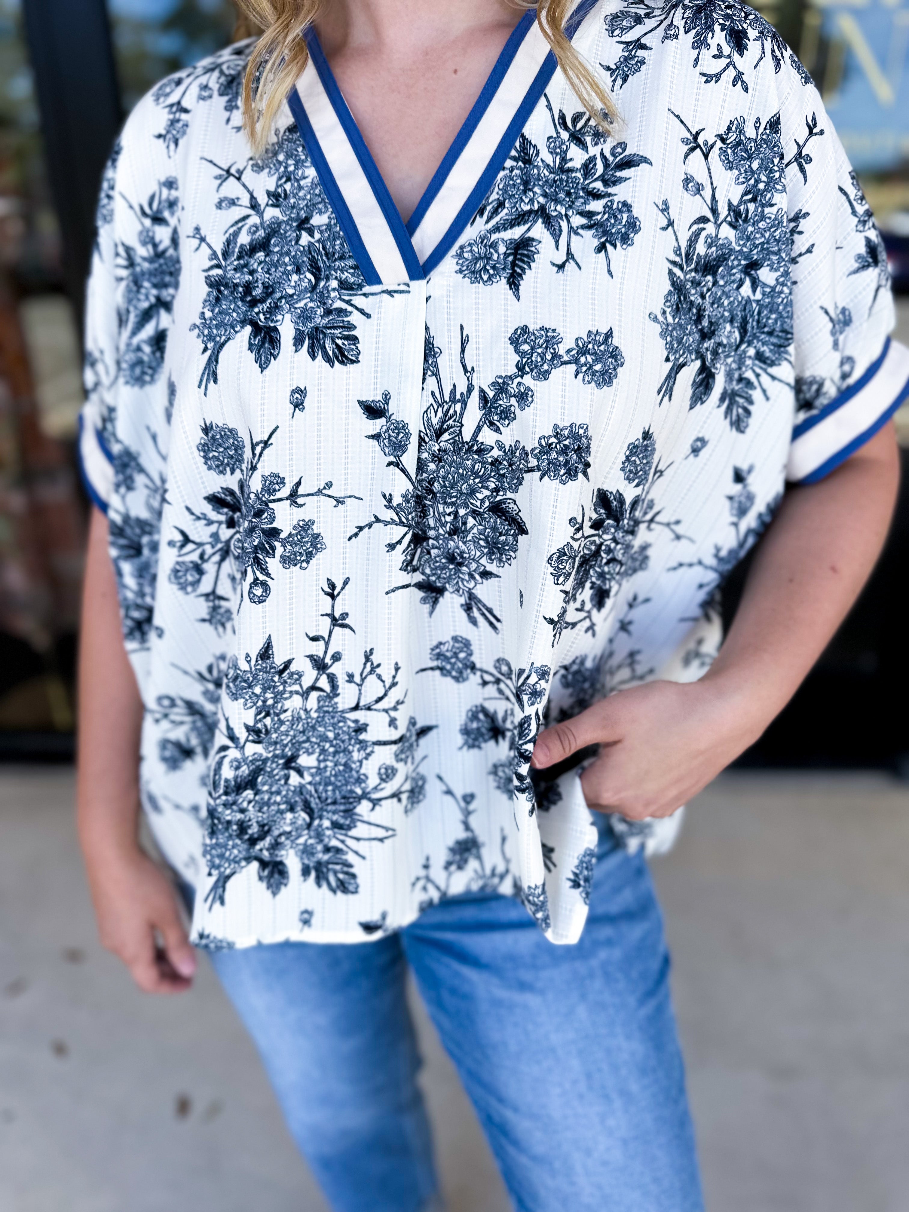The Briar Blouse - Navy-200 Fashion Blouses-ENTRO-July & June Women's Fashion Boutique Located in San Antonio, Texas