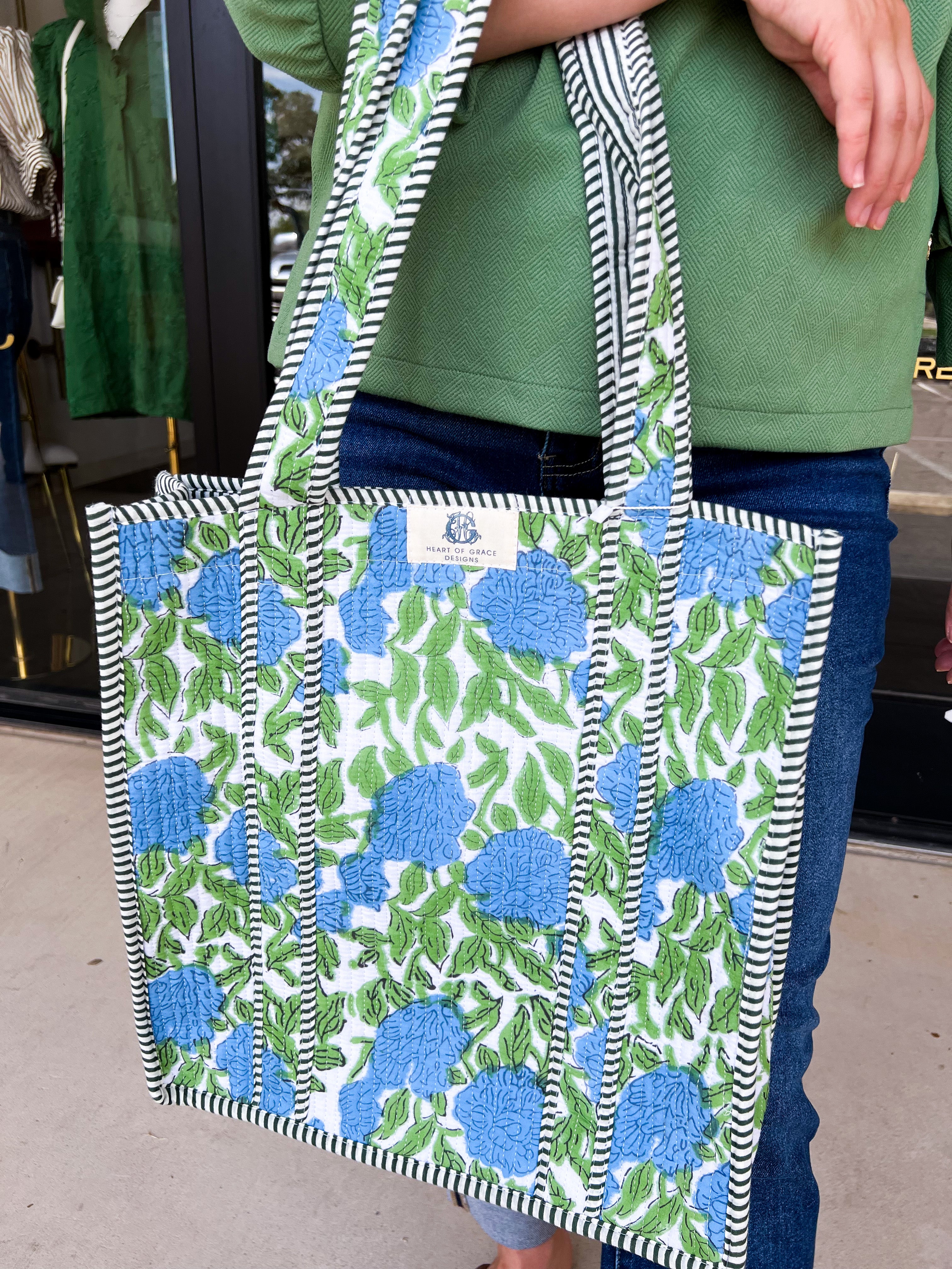 Charleston Quilted Tote Bag-130 ACCESSORIES-HEART OF GRACE-July & June Women's Fashion Boutique Located in San Antonio, Texas