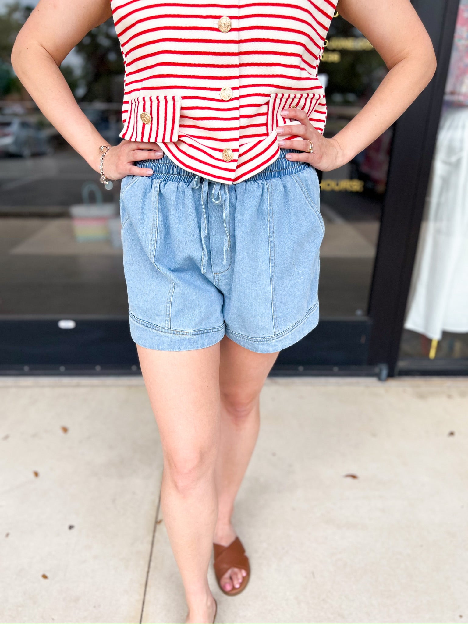 Classic & Comfy Denim Shorts - Light Denim-510 Mini-ENTRO-July & June Women's Fashion Boutique Located in San Antonio, Texas