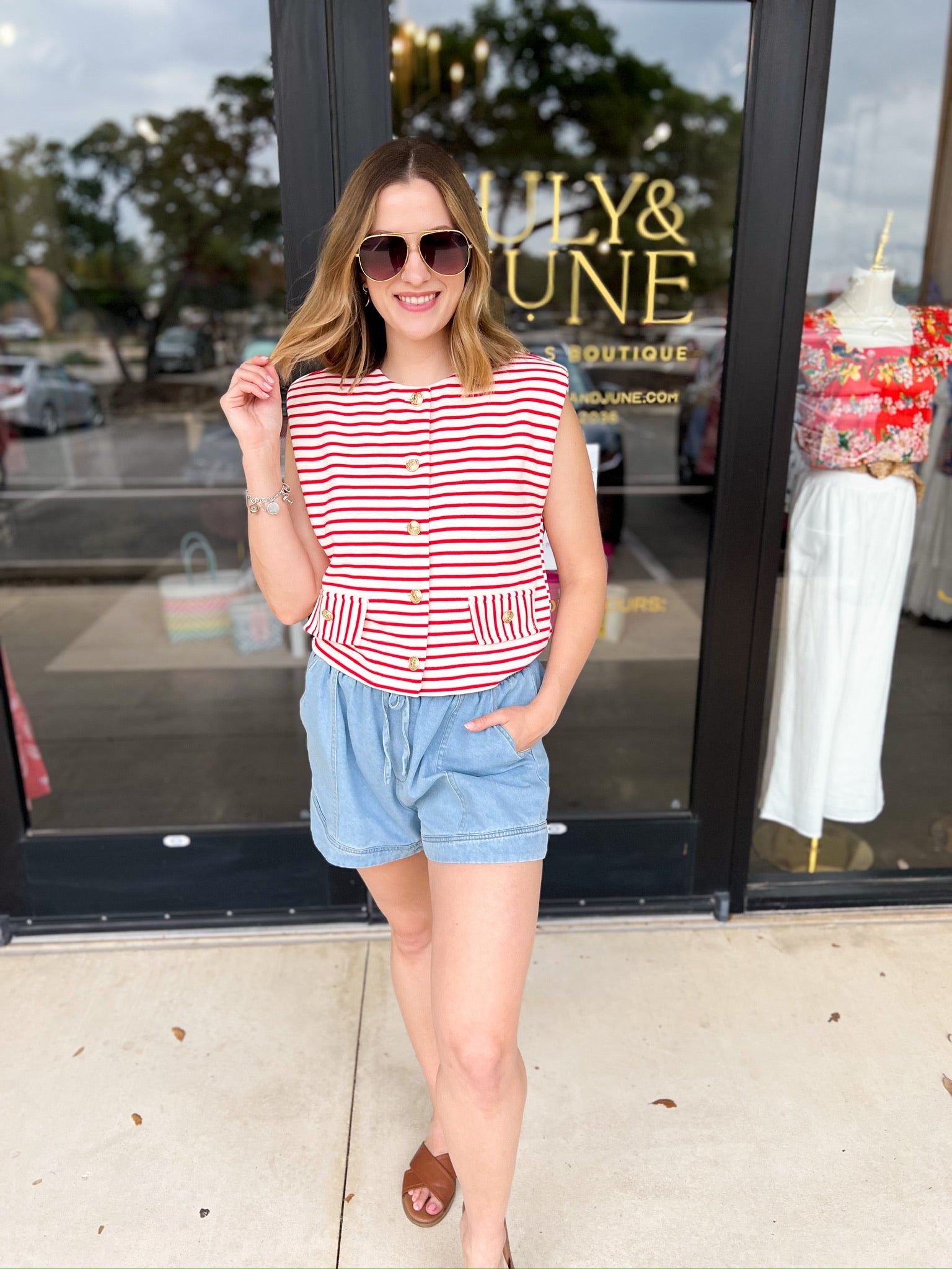 Classic & Comfy Denim Shorts - Light Denim-510 Mini-ENTRO-July & June Women's Fashion Boutique Located in San Antonio, Texas