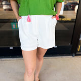 Chic Shorts - Ivory-410 Shorts/Skirts-SKIES ARE BLUE-July & June Women's Fashion Boutique Located in San Antonio, Texas