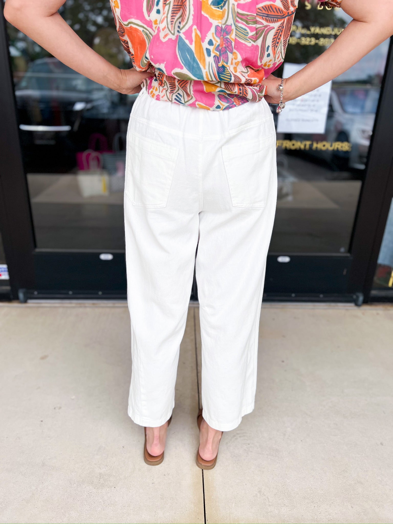 Comfy Barrel Jeans - White-400 Pants-JODIFL-July & June Women's Fashion Boutique Located in San Antonio, Texas