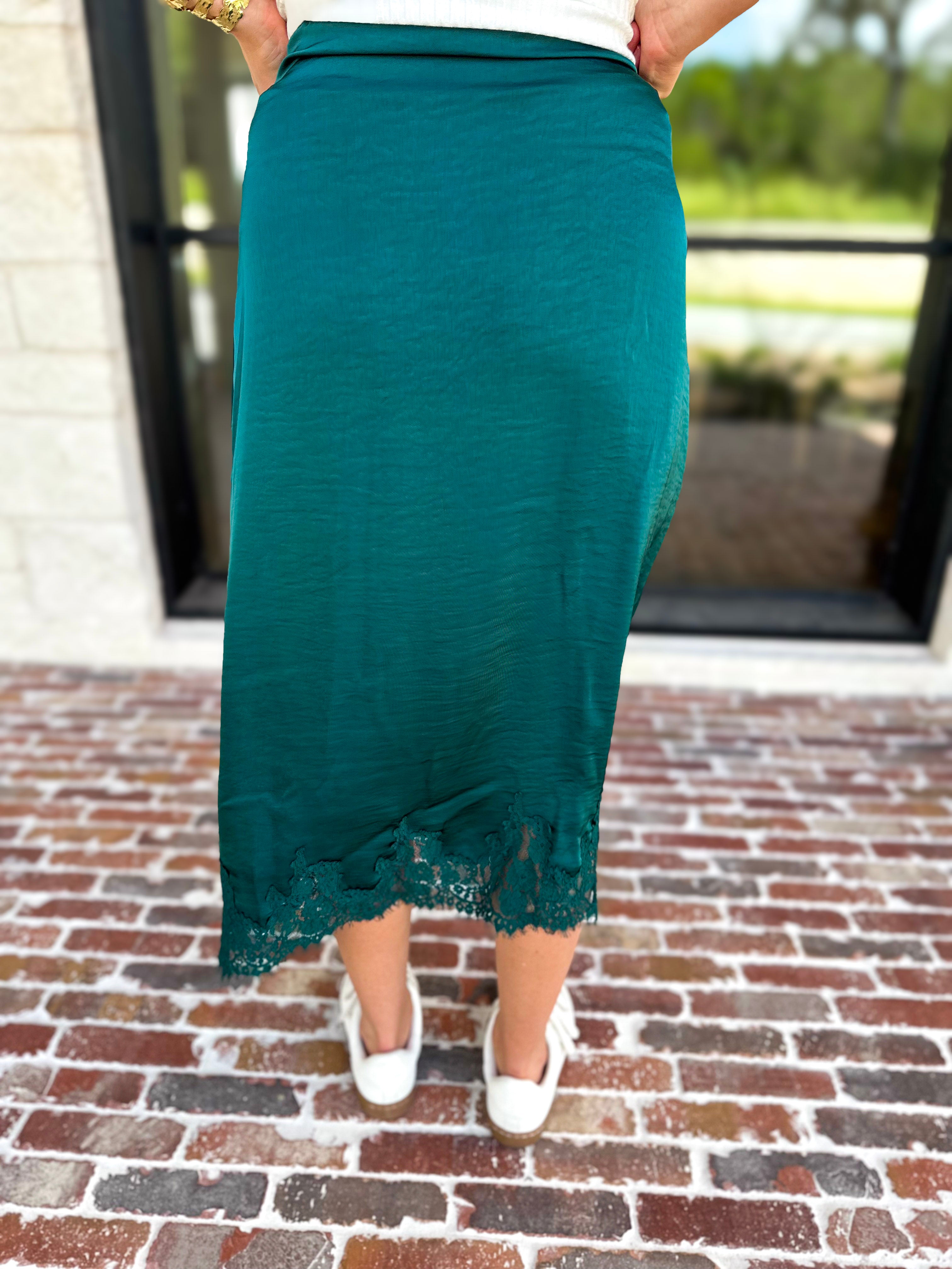 Fall Must Have Midi Skirt - Hunter Green-410 Shorts/Skirts-ENTRO-July & June Women's Fashion Boutique Located in San Antonio, Texas