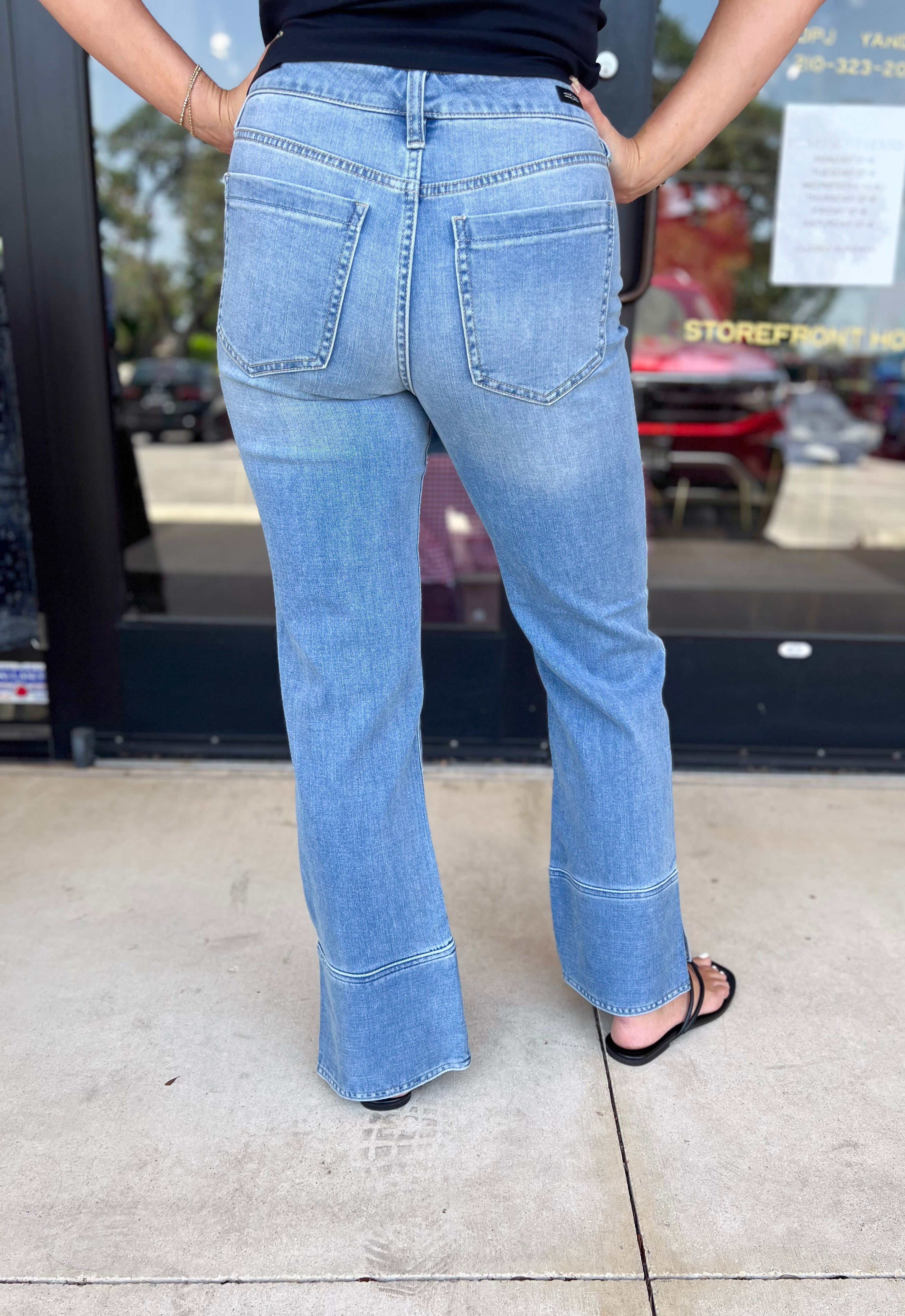 Liverpool - Kennedy Side Slit Straight Leg Jeans-420 Denim-LIVERPOOL JEANS COMPANY-July & June Women's Fashion Boutique Located in San Antonio, Texas