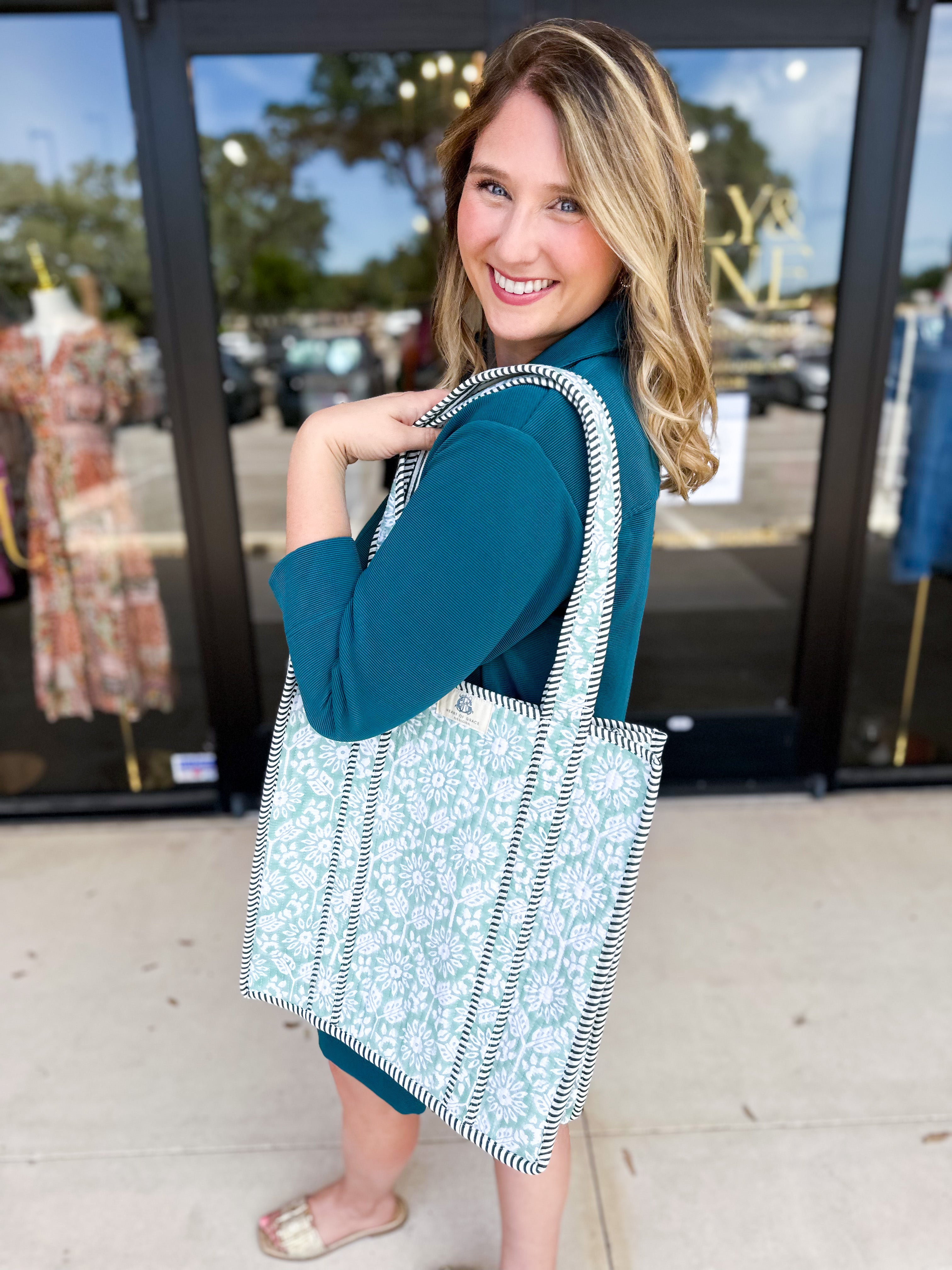 Georgia Quilted Tote Bag-130 ACCESSORIES-HEART OF GRACE-July & June Women's Fashion Boutique Located in San Antonio, Texas