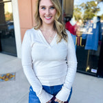 Collared Knit Long Sleeve - Cream-230 Sweaters/Cardis-SKIES ARE BLUE-July & June Women's Fashion Boutique Located in San Antonio, Texas