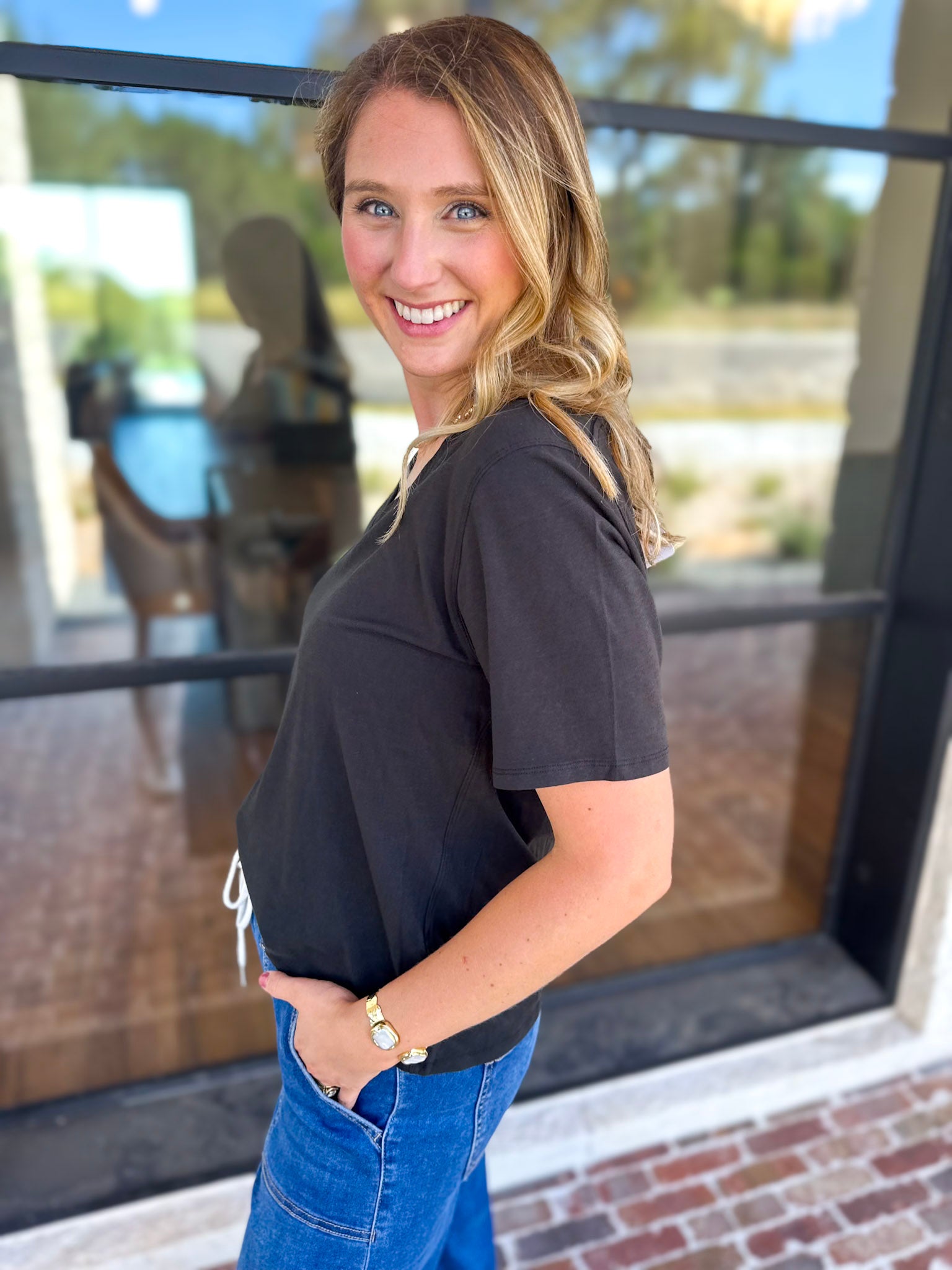 Everyday Essential V-Neck Tee - Black-210 Casual Blouses-MONO B-July & June Women's Fashion Boutique Located in San Antonio, Texas