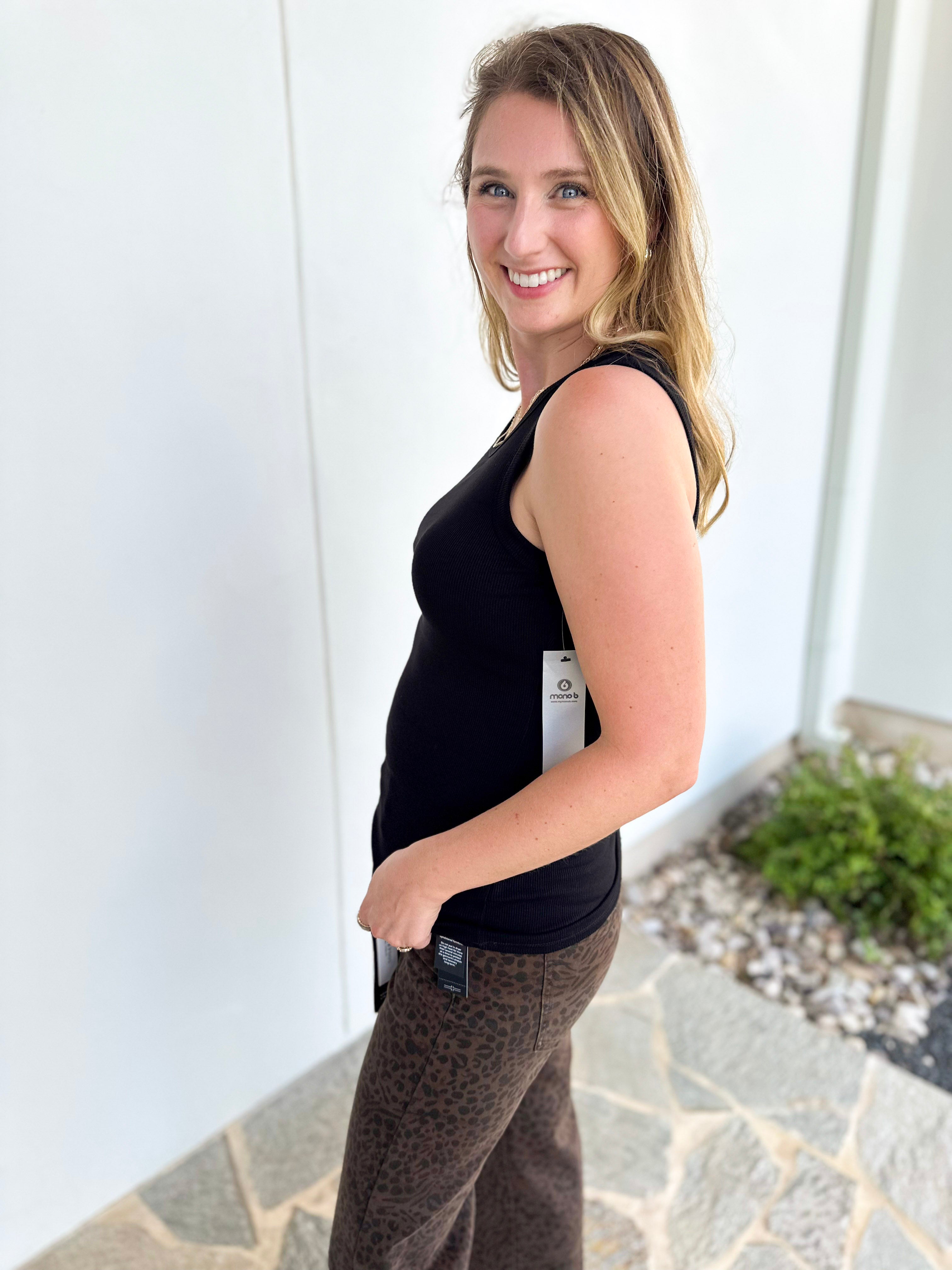 Go-To Ribbed Tank Top - Black-220 Basic Tops-MONO B-July & June Women's Fashion Boutique Located in San Antonio, Texas