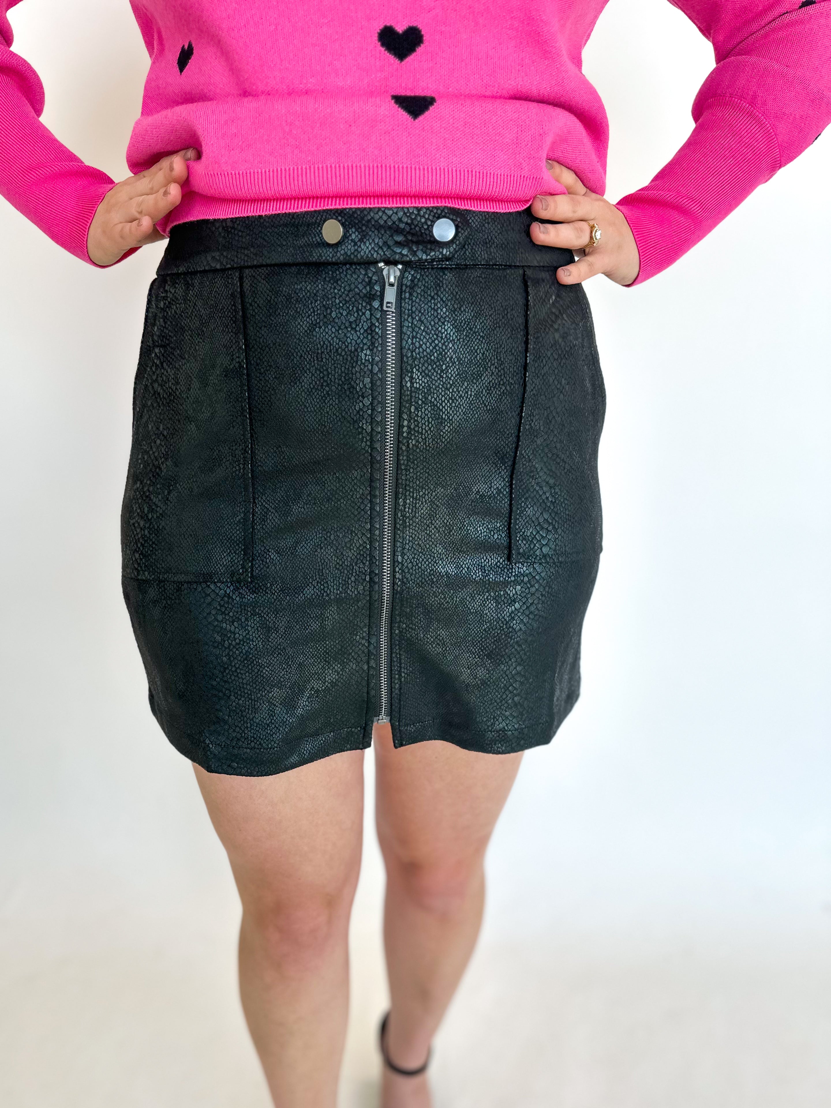 Black Snakeskin Mini Skirt-410 Shorts/Skirts-SKIES ARE BLUE-July & June Women's Fashion Boutique Located in San Antonio, Texas