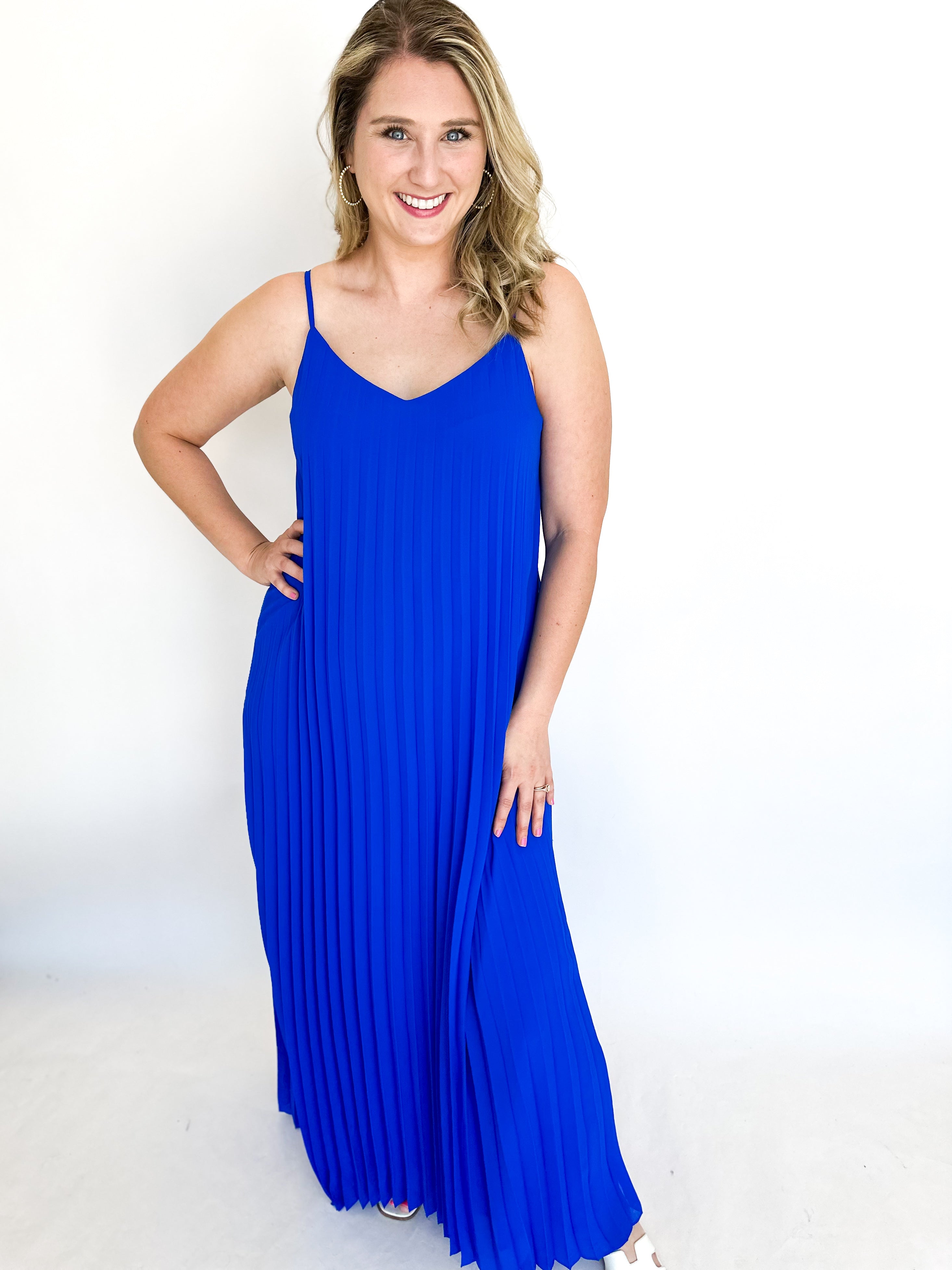 Pleated Maxi Dress - Blue-500 Midi-SKIES ARE BLUE-July & June Women's Fashion Boutique Located in San Antonio, Texas