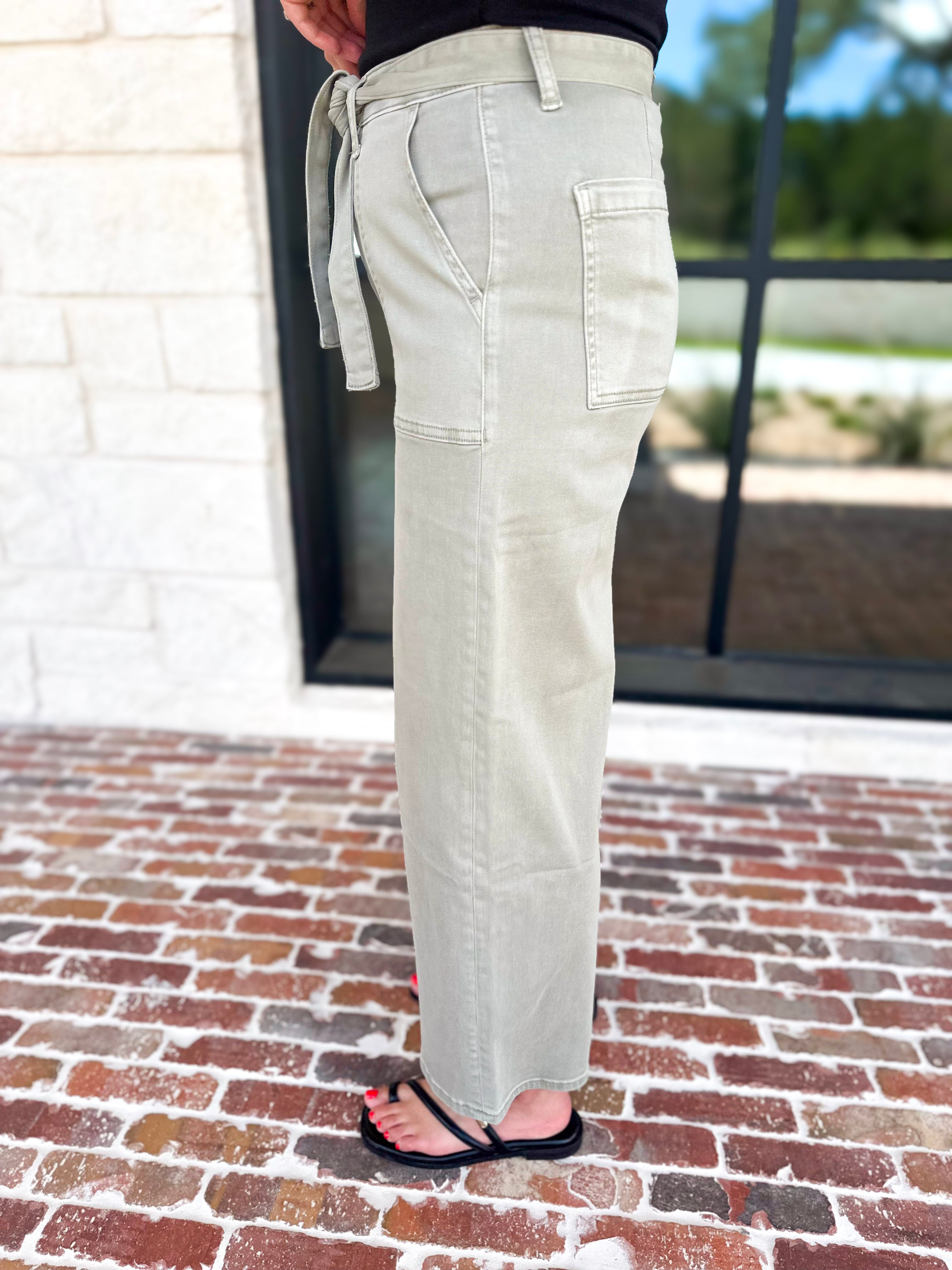 Vervet - High Rise Olive Patch Pocket Jeans-400 Pants-VEVERT BY FLYING MONKEY-July & June Women's Fashion Boutique Located in San Antonio, Texas