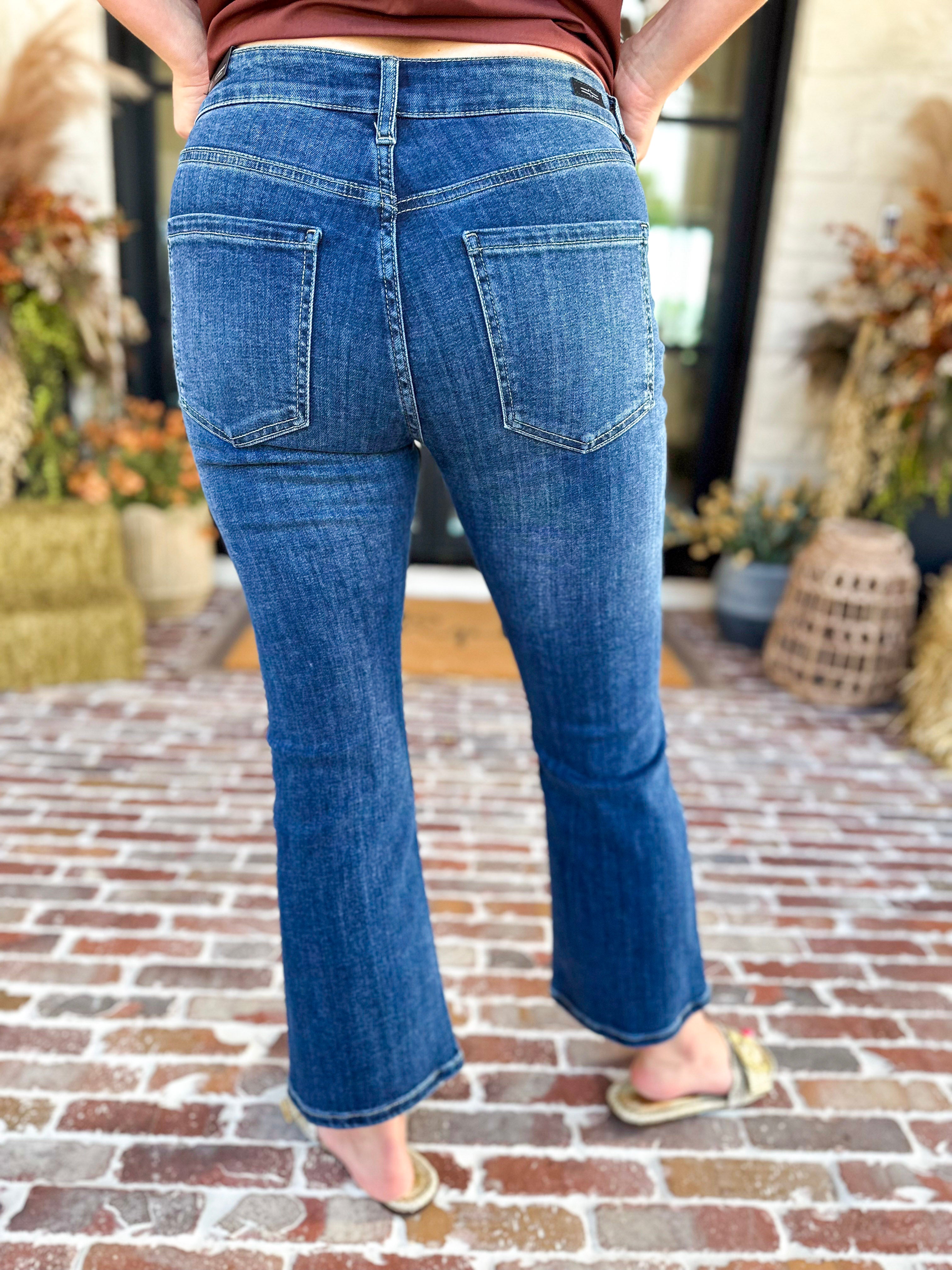 Liverpool - The Hannah Crop Flare Jeans-420 Denim-LIVERPOOL JEANS COMPANY-July & June Women's Fashion Boutique Located in San Antonio, Texas
