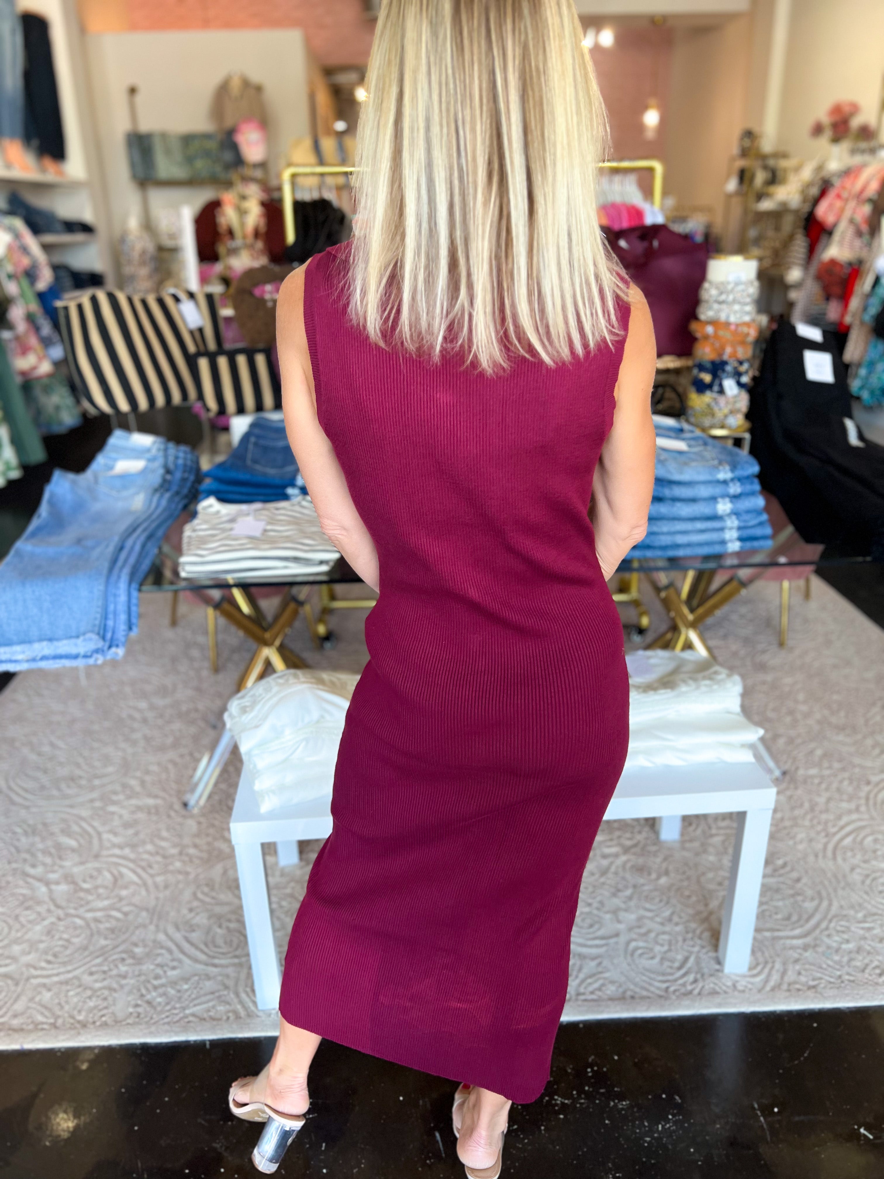 The Krissy Midi Dress - Burgundy-500 Midi-SKIES ARE BLUE-July & June Women's Fashion Boutique Located in San Antonio, Texas
