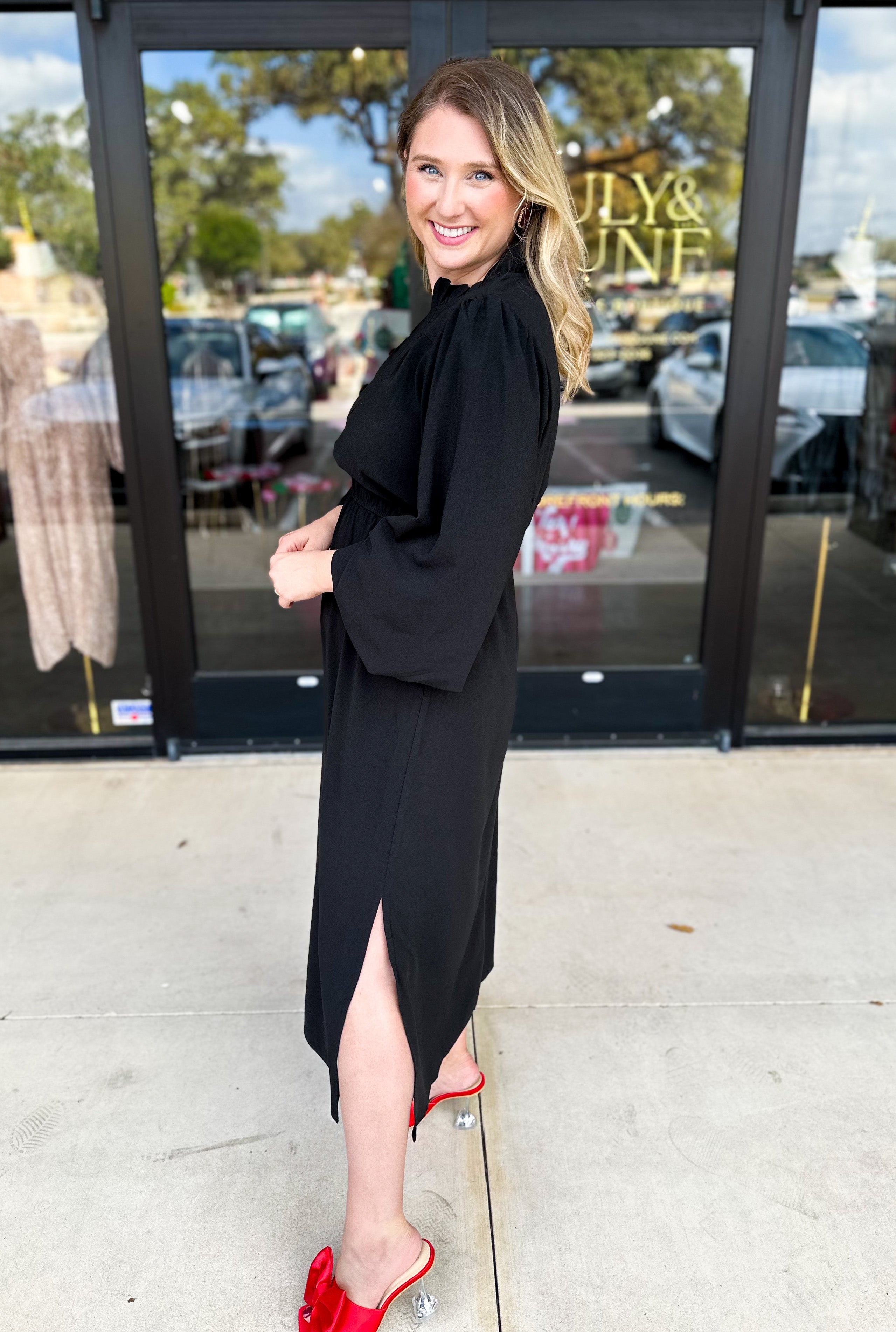 Classic Midi Dress - Black-500 Midi-JODIFL-July & June Women's Fashion Boutique Located in San Antonio, Texas