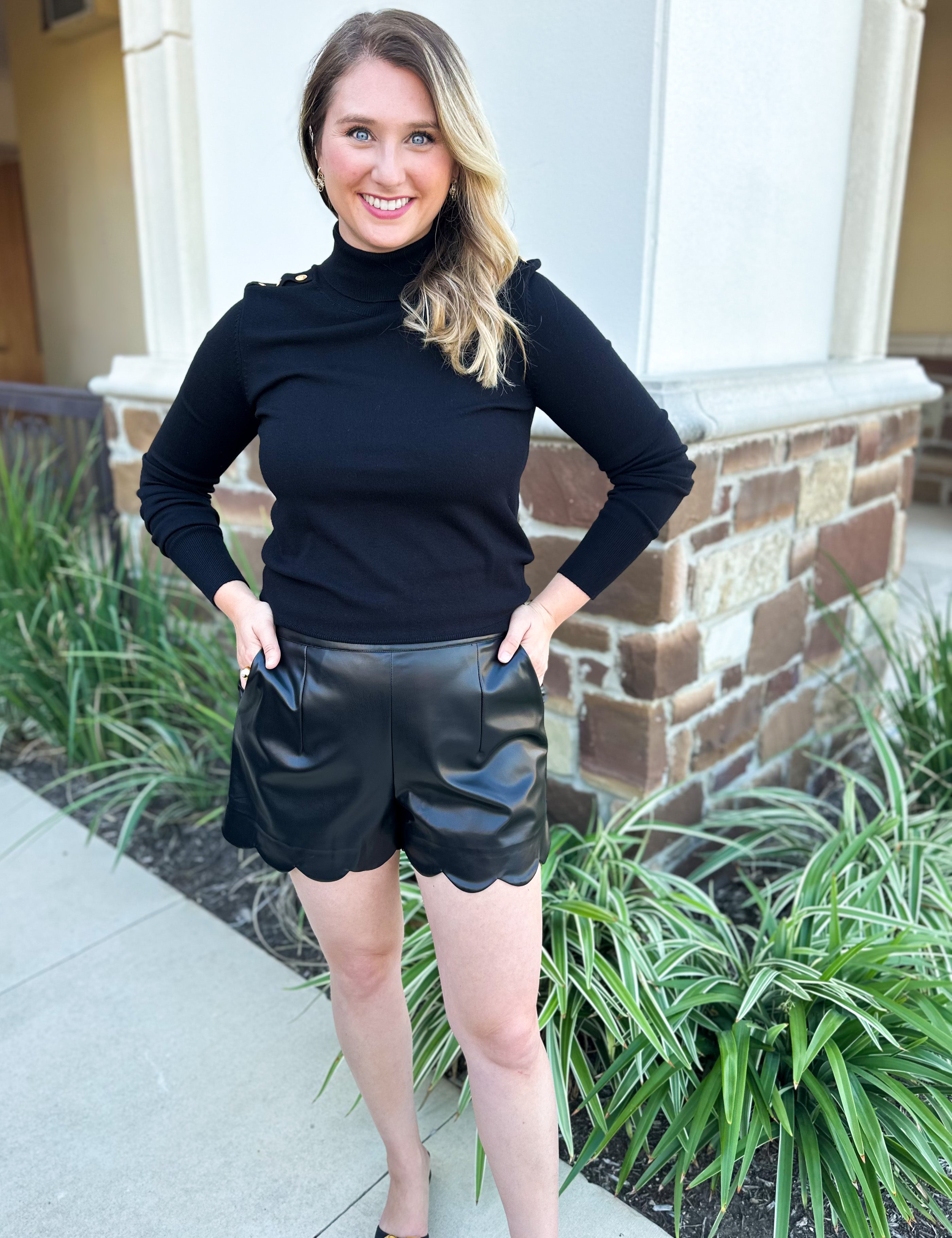 Classic Turtleneck Sweater Top - Black-230 Sweaters/Cardis-SKIES ARE BLUE-July & June Women's Fashion Boutique Located in San Antonio, Texas