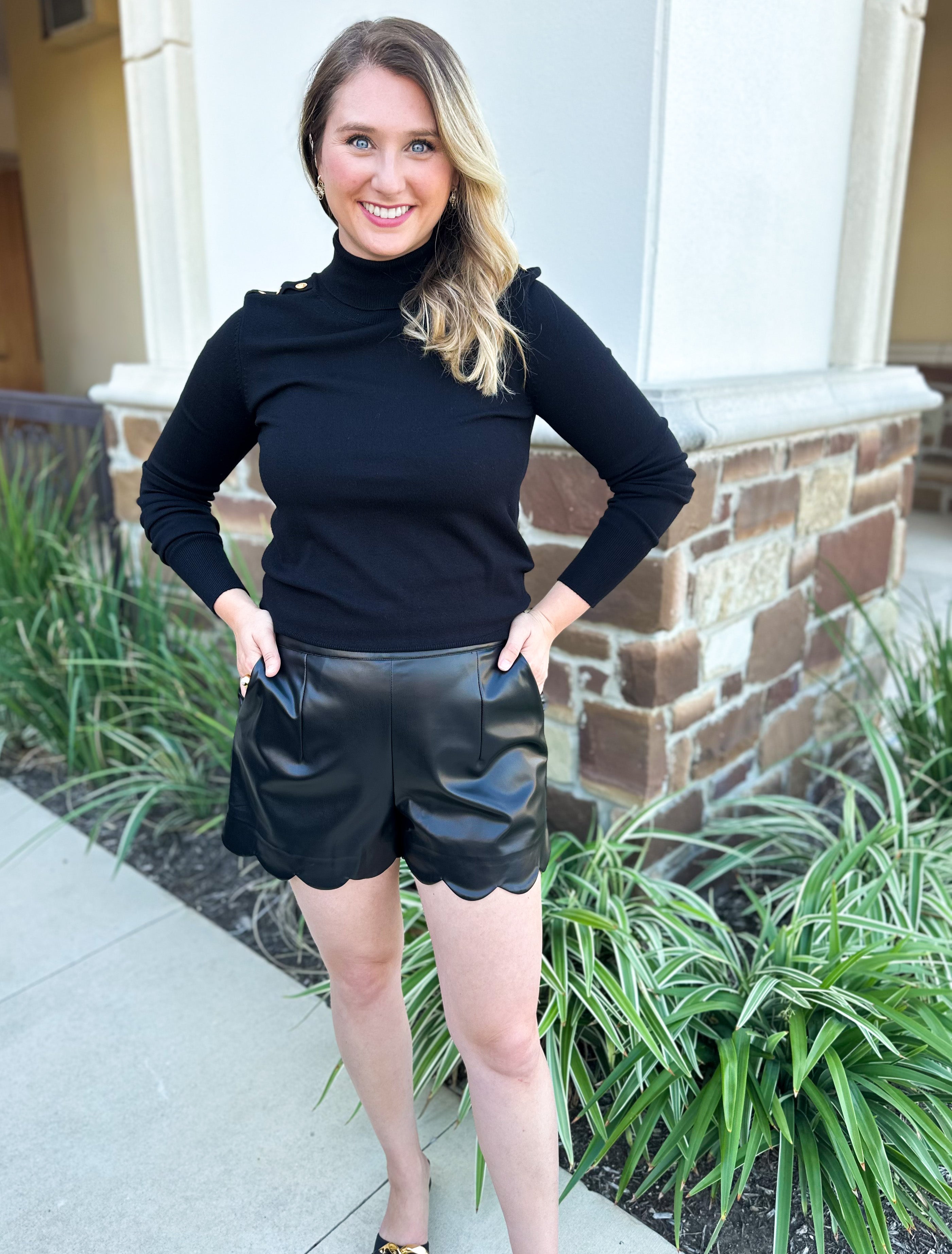 Classic Turtleneck Sweater Top - Black-230 Sweaters/Cardis-SKIES ARE BLUE-July & June Women's Fashion Boutique Located in San Antonio, Texas