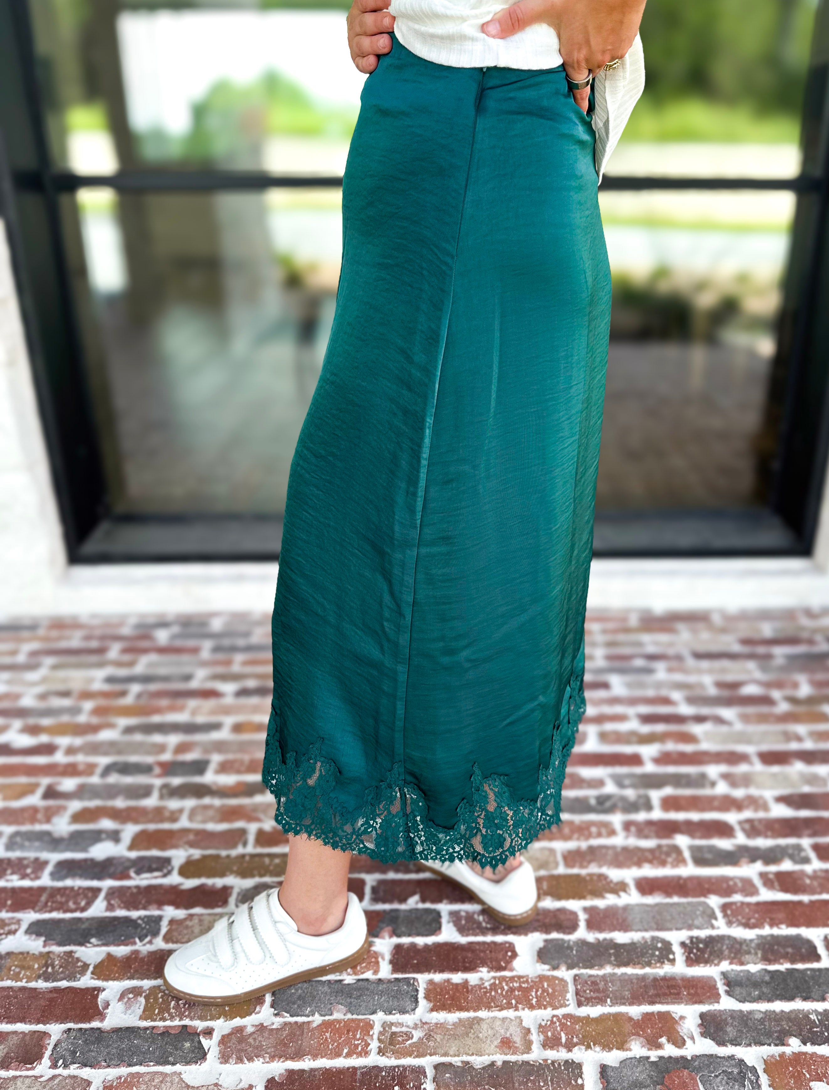 Fall Must Have Midi Skirt - Hunter Green-410 Shorts/Skirts-ENTRO-July & June Women's Fashion Boutique Located in San Antonio, Texas