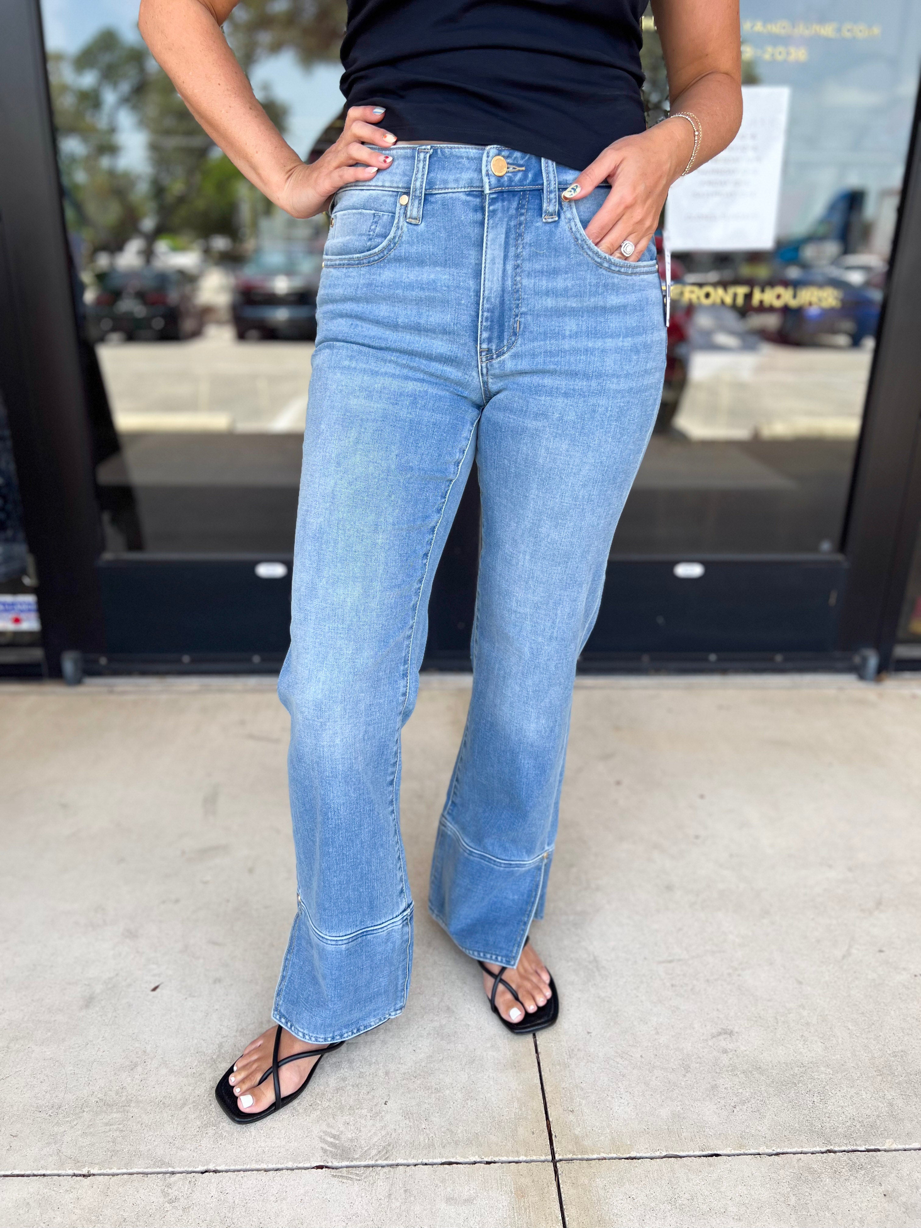 Liverpool - Kennedy Side Slit Straight Leg Jeans-420 Denim-LIVERPOOL JEANS COMPANY-July & June Women's Fashion Boutique Located in San Antonio, Texas