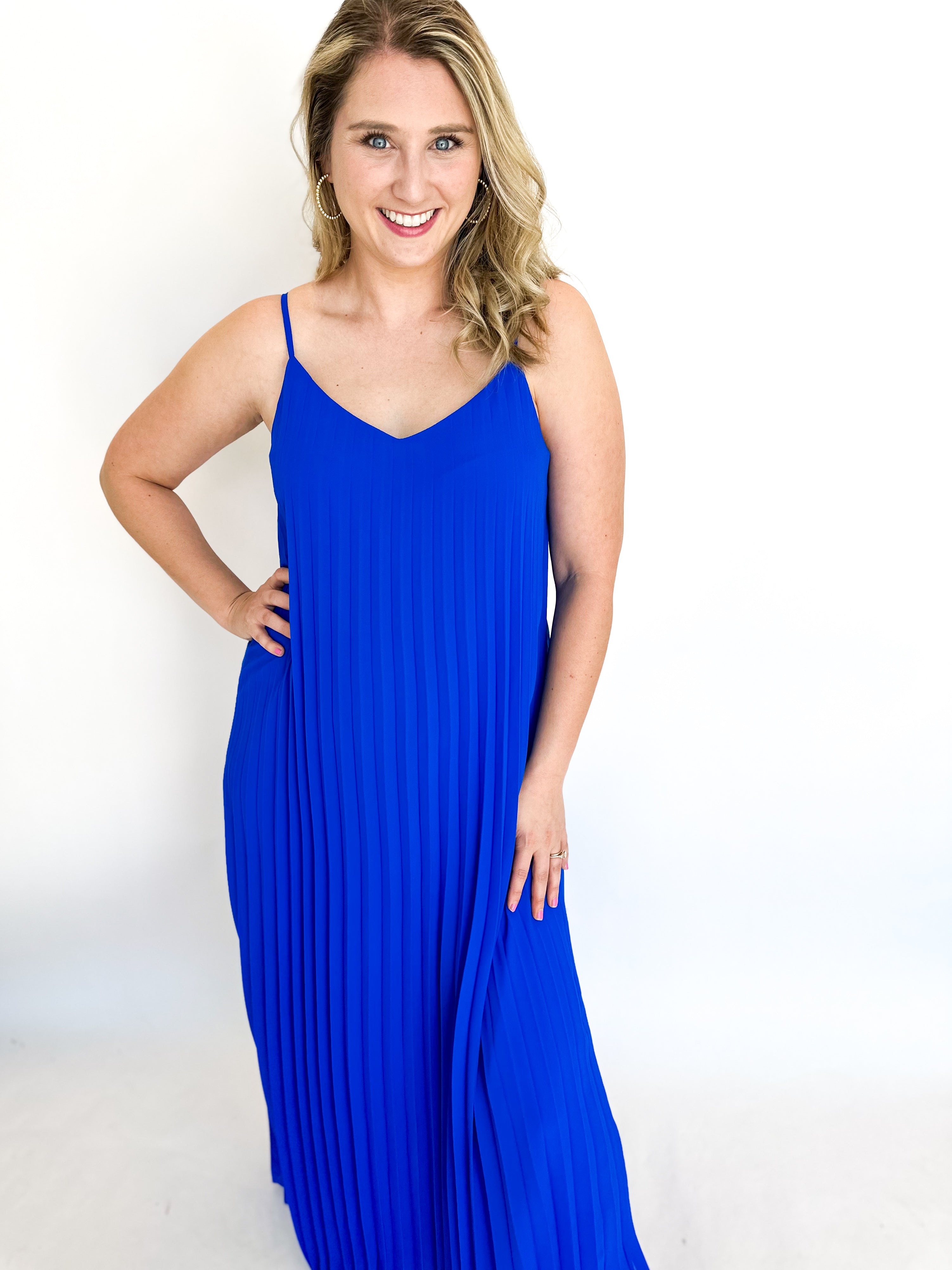 Pleated Maxi Dress - Blue-500 Midi-SKIES ARE BLUE-July & June Women's Fashion Boutique Located in San Antonio, Texas