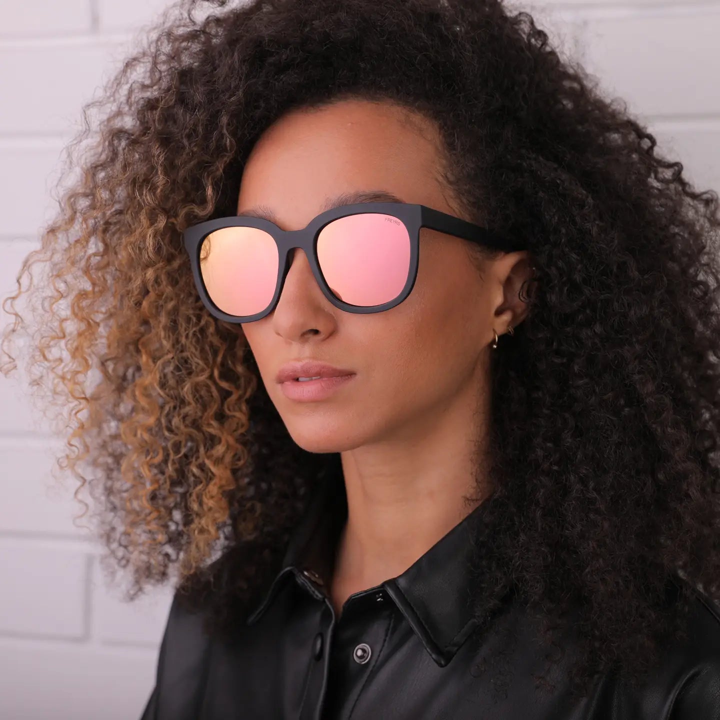 FREYRS - Taylor Oversized Sunglasses - Matte Black/Pink Mirror-130 Accessories-FREYRS-July & June Women's Fashion Boutique Located in San Antonio, Texas