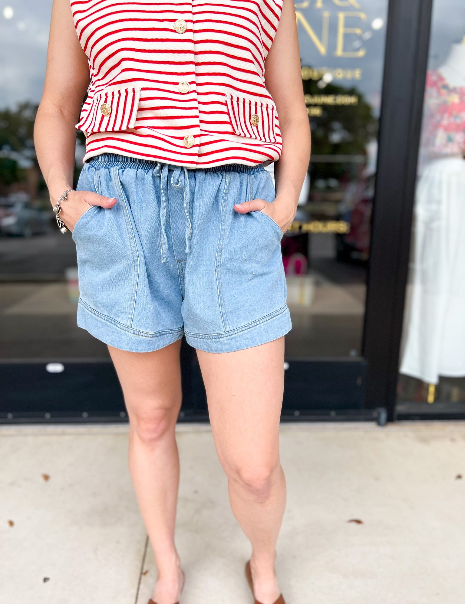 Classic & Comfy Denim Shorts - Light Denim-510 Mini-ENTRO-July & June Women's Fashion Boutique Located in San Antonio, Texas