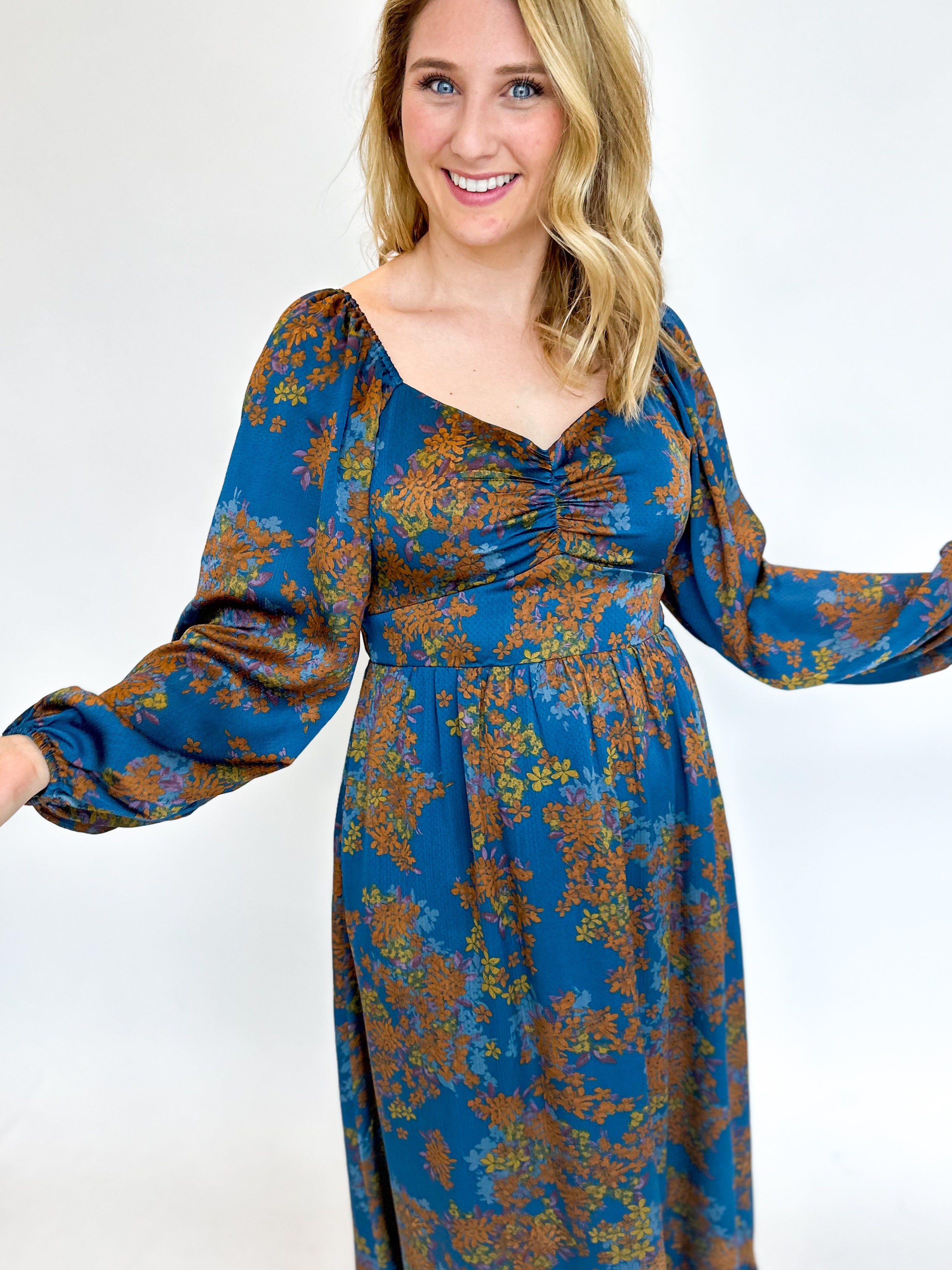 Deep Teal Floral Midi Dress-500 Midi-SKIES ARE BLUE-July & June Women's Fashion Boutique Located in San Antonio, Texas
