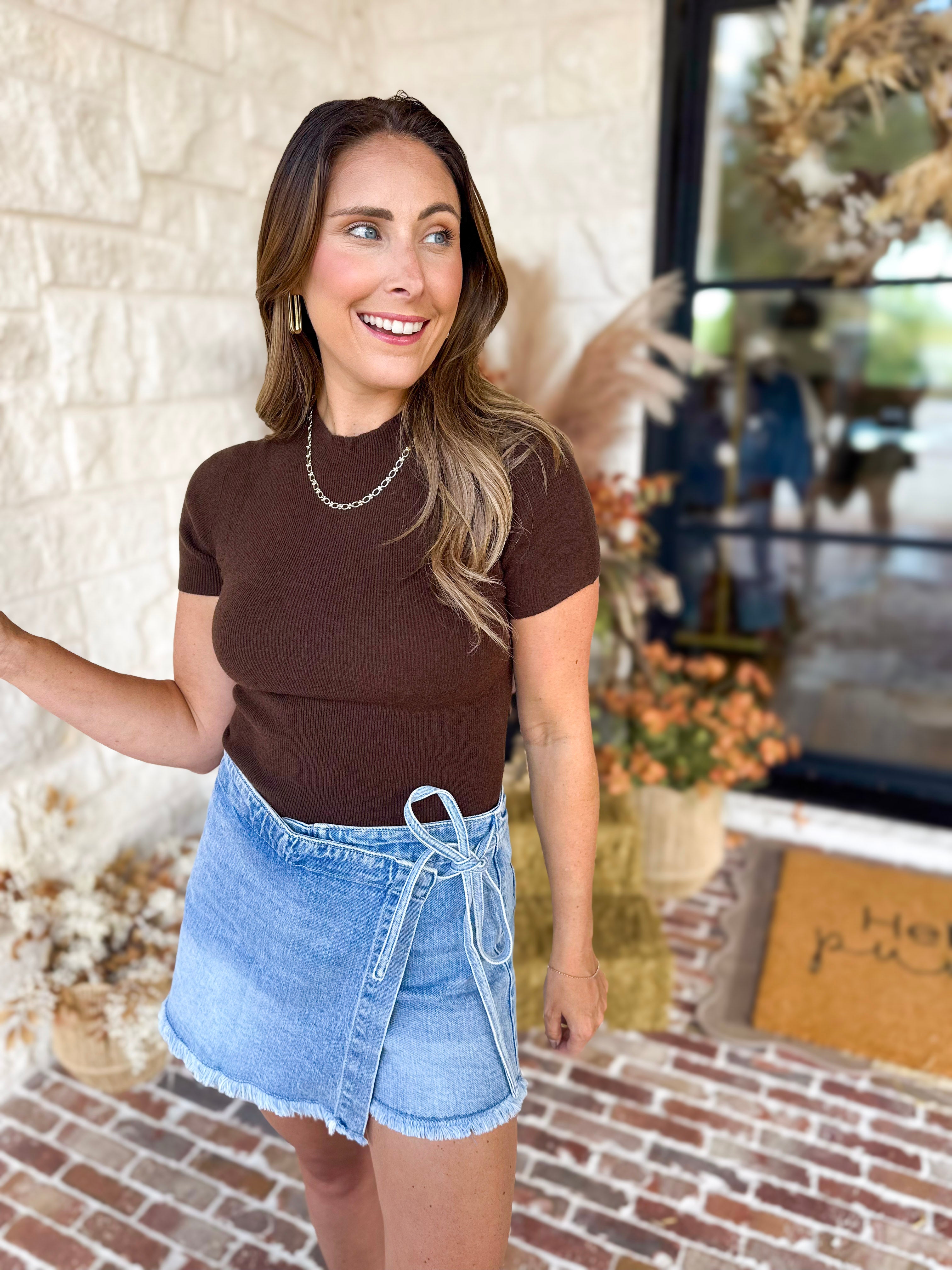 Mock Neck Soft Fitted Sweater Top - Dark Brown-230 Sweaters/Cardis-SKIES ARE BLUE-July & June Women's Fashion Boutique Located in San Antonio, Texas