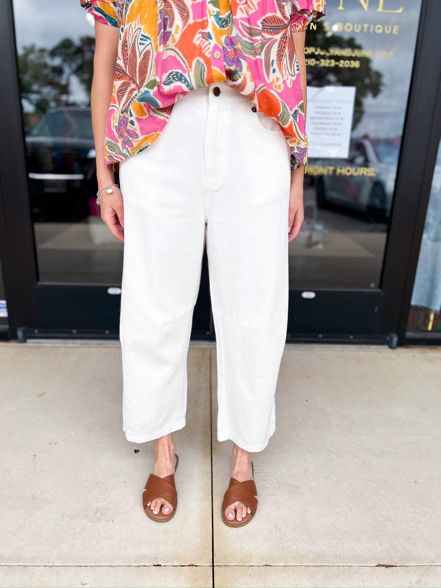 Comfy Barrel Jeans - White-400 Pants-JODIFL-July & June Women's Fashion Boutique Located in San Antonio, Texas
