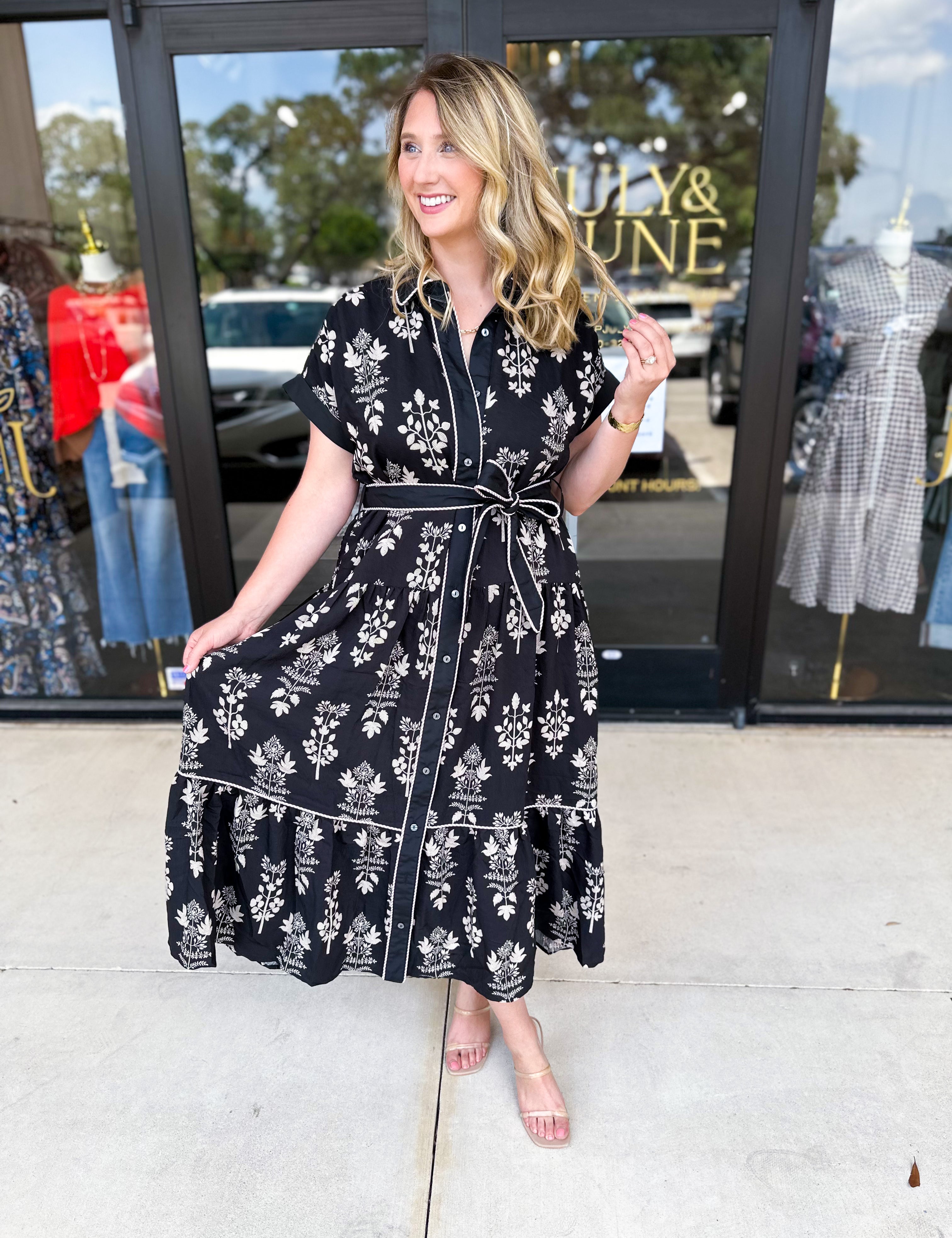 The Kailey Midi Dress - Black-500 Midi-ENTRO-July & June Women's Fashion Boutique Located in San Antonio, Texas