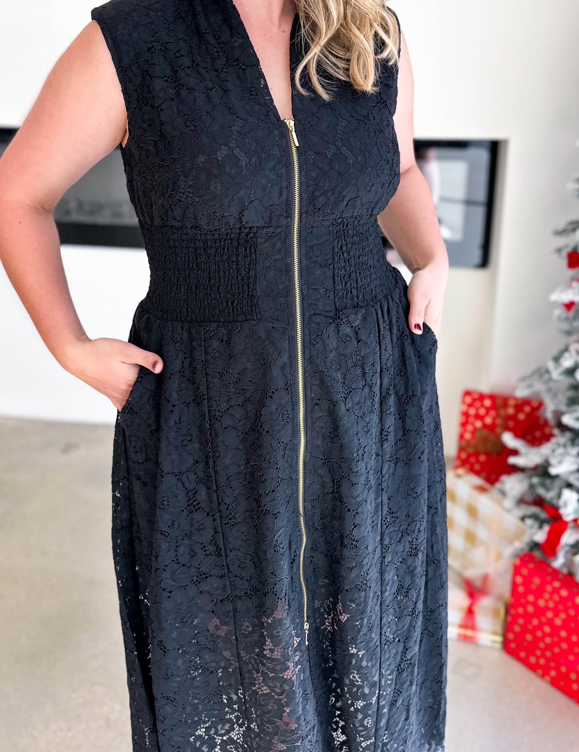 Elegant Lace Midi Dress - Black-500 Midi-FATE-July & June Women's Fashion Boutique Located in San Antonio, Texas