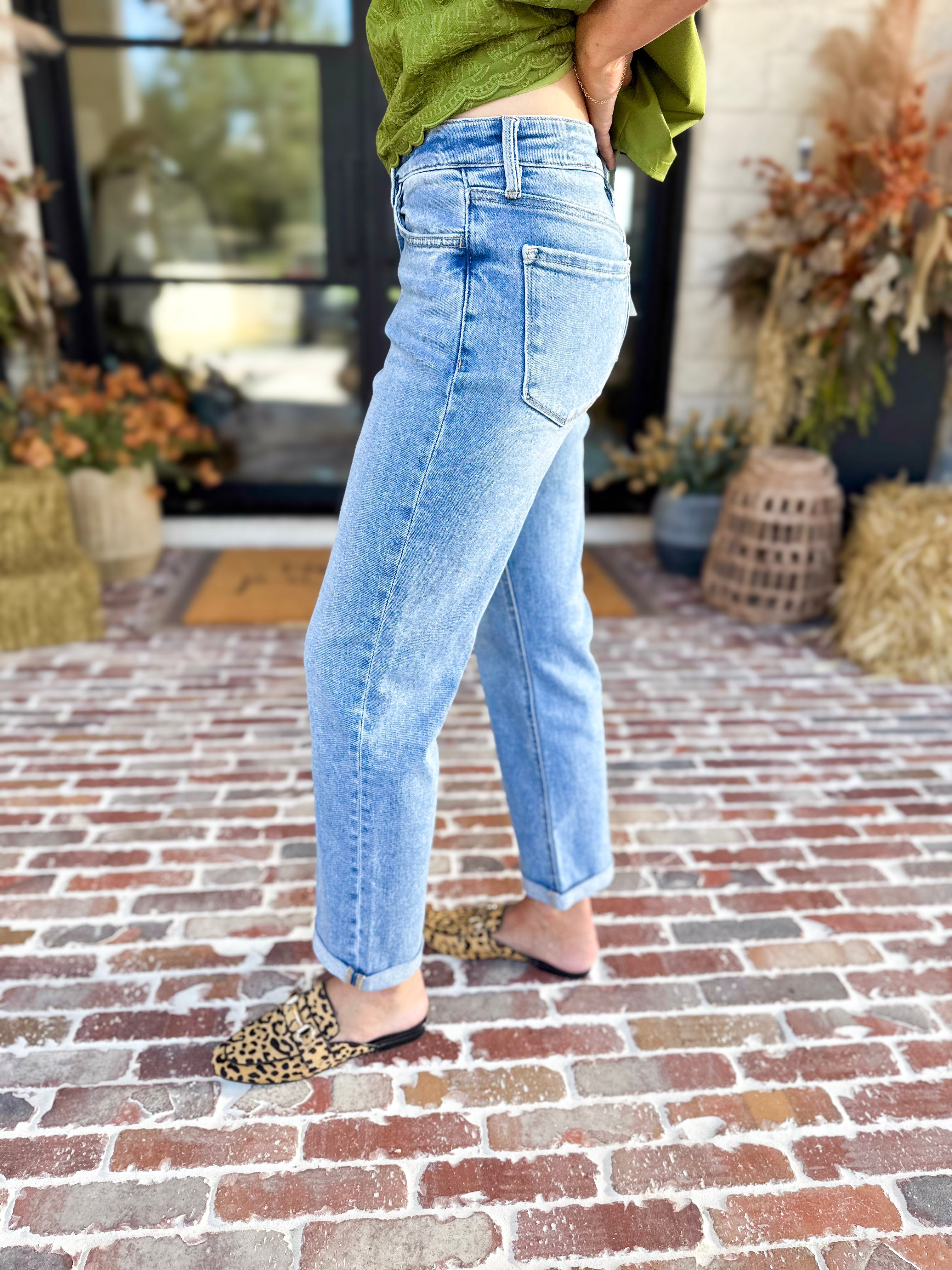 Vervet - Mid Rise Small Cuff Straight Leg Jeans-420 Denim-VEVERT BY FLYING MONKEY-July & June Women's Fashion Boutique Located in San Antonio, Texas