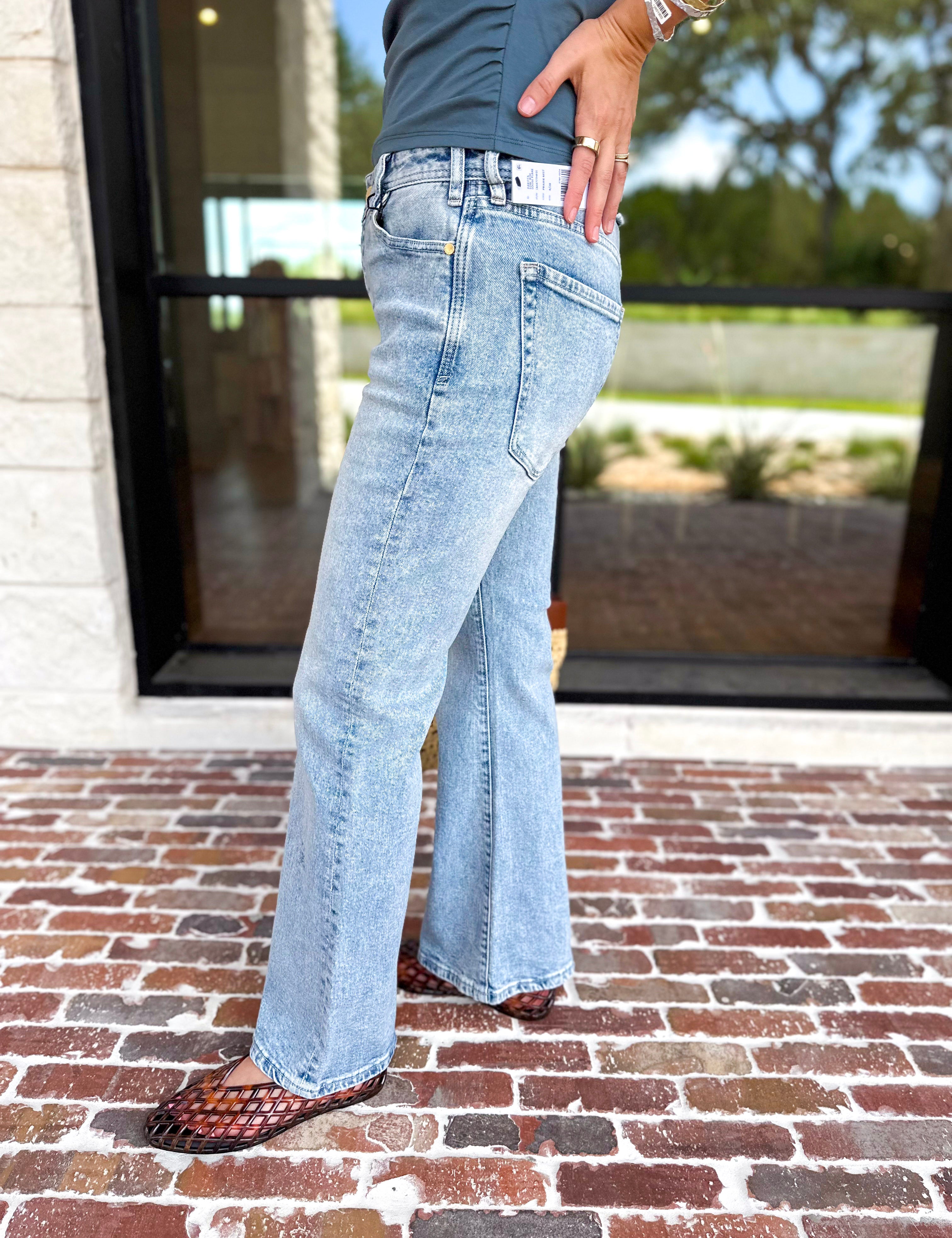 Liverpool- Low Rise Light Wash Flare Jeans-420 Denim-LIVERPOOL JEANS COMPANY-July & June Women's Fashion Boutique Located in San Antonio, Texas
