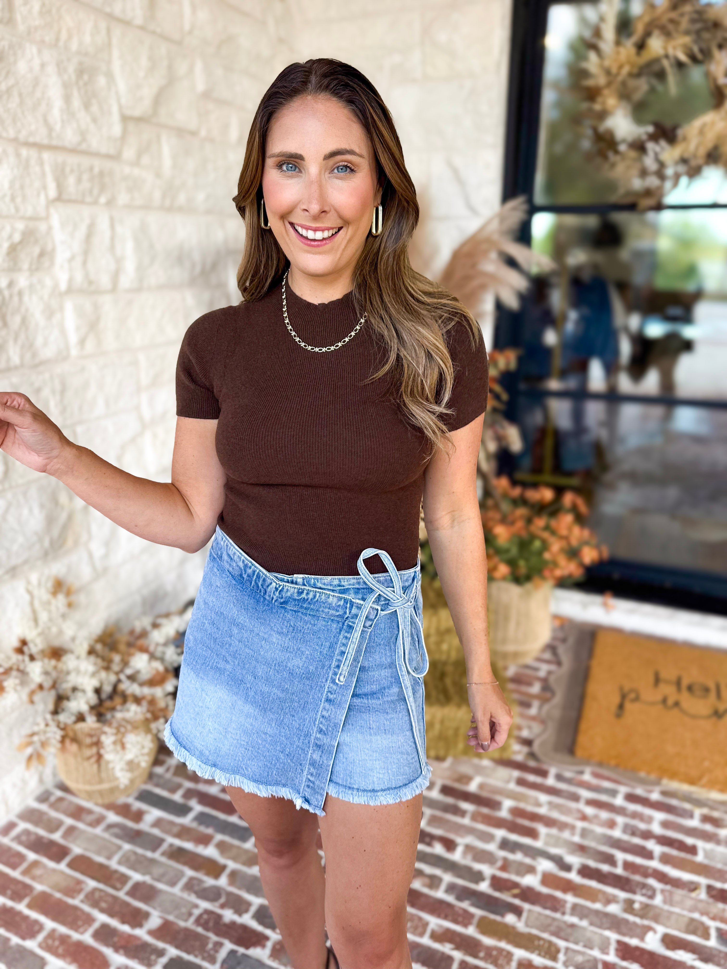 Mock Neck Soft Fitted Sweater Top - Dark Brown-230 Sweaters/Cardis-SKIES ARE BLUE-July & June Women's Fashion Boutique Located in San Antonio, Texas
