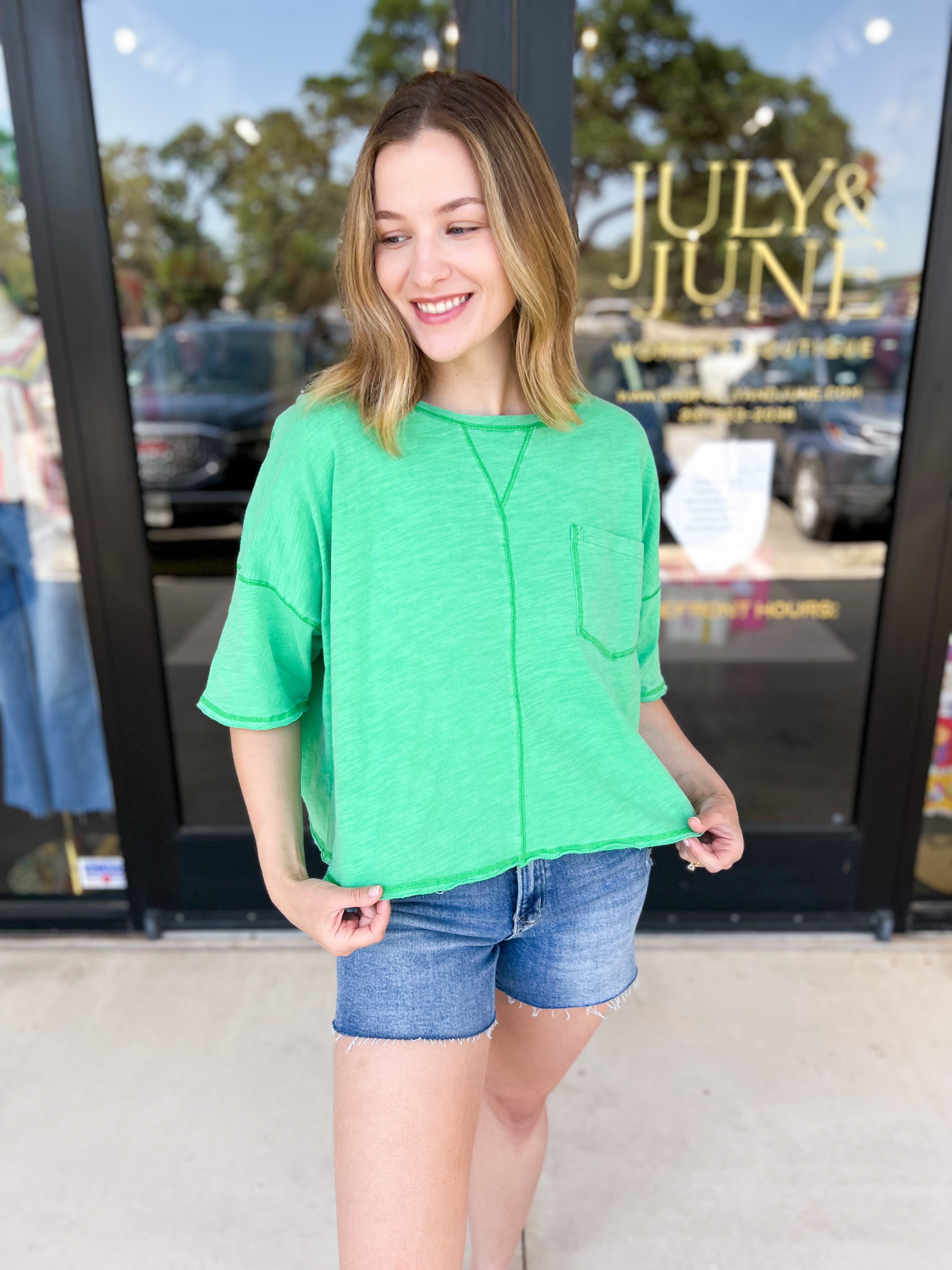 Our Favorite Oversized Tee - Kelly Green-210 Casual Blouses-PEACH LOVE-July & June Women's Fashion Boutique Located in San Antonio, Texas