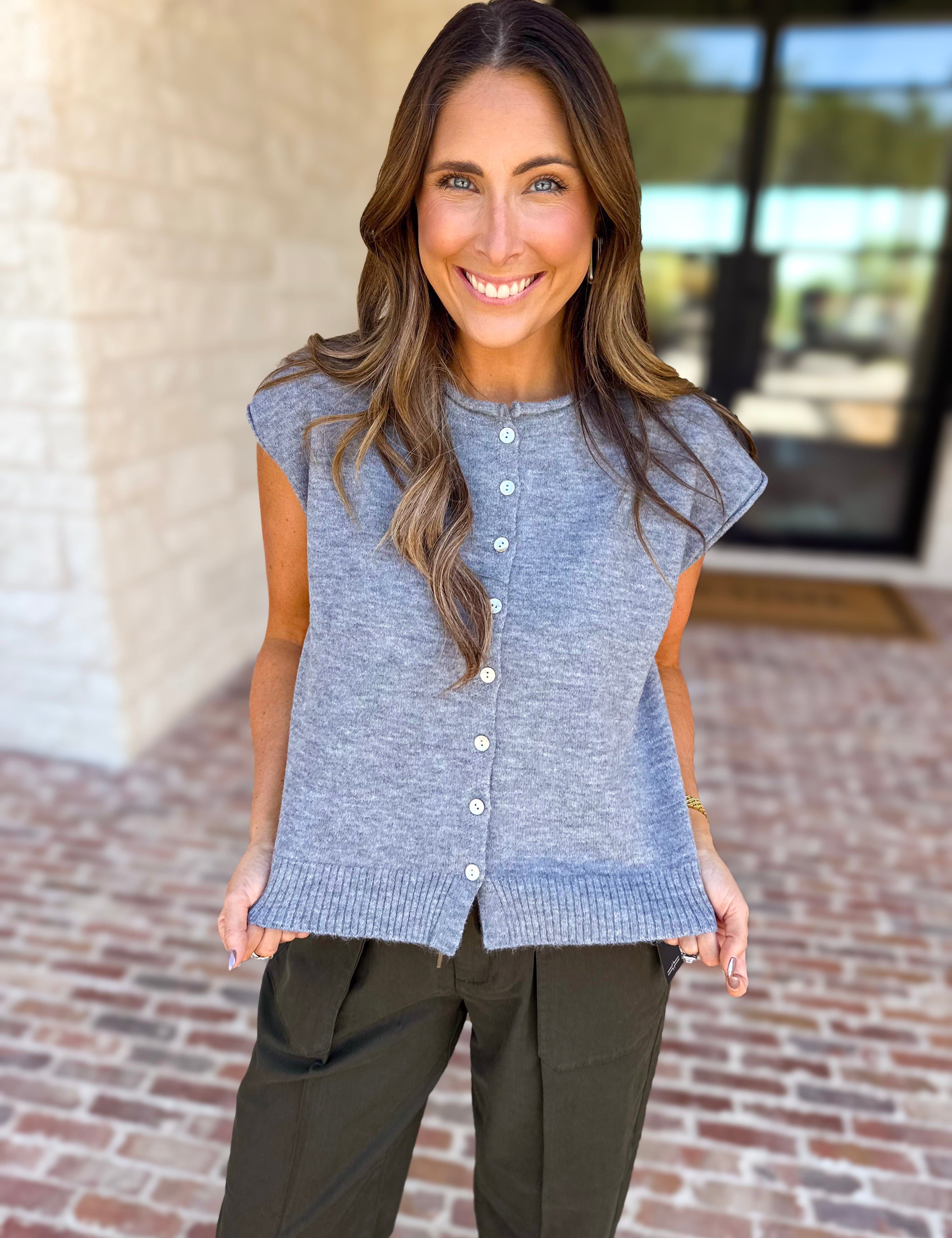Short Sleeve Everyday Cardigan - Heather Gray-230 Sweaters/Cardis-DOUBLE ZERO-July & June Women's Fashion Boutique Located in San Antonio, Texas