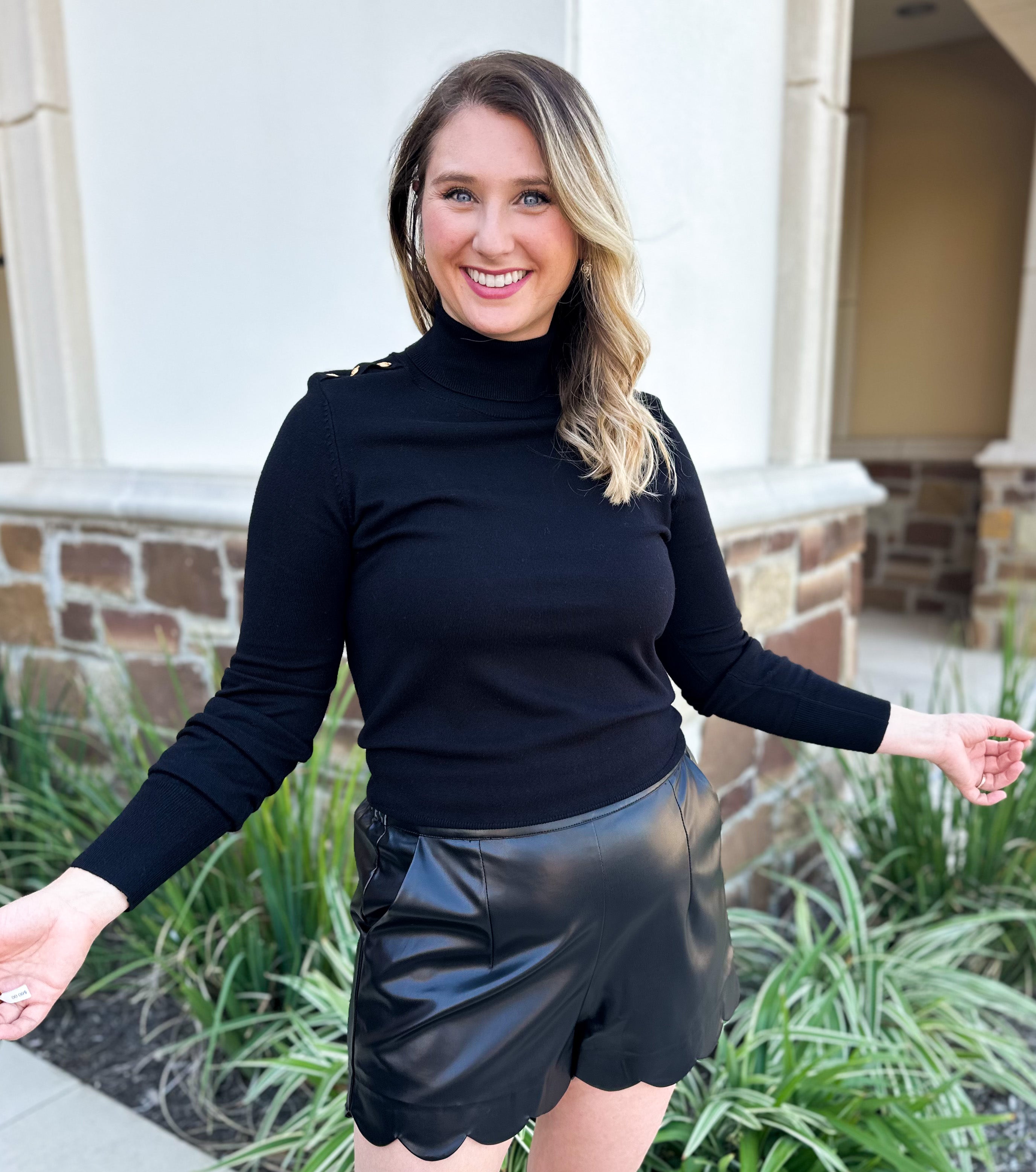 Classic Turtleneck Sweater Top - Black-230 Sweaters/Cardis-SKIES ARE BLUE-July & June Women's Fashion Boutique Located in San Antonio, Texas