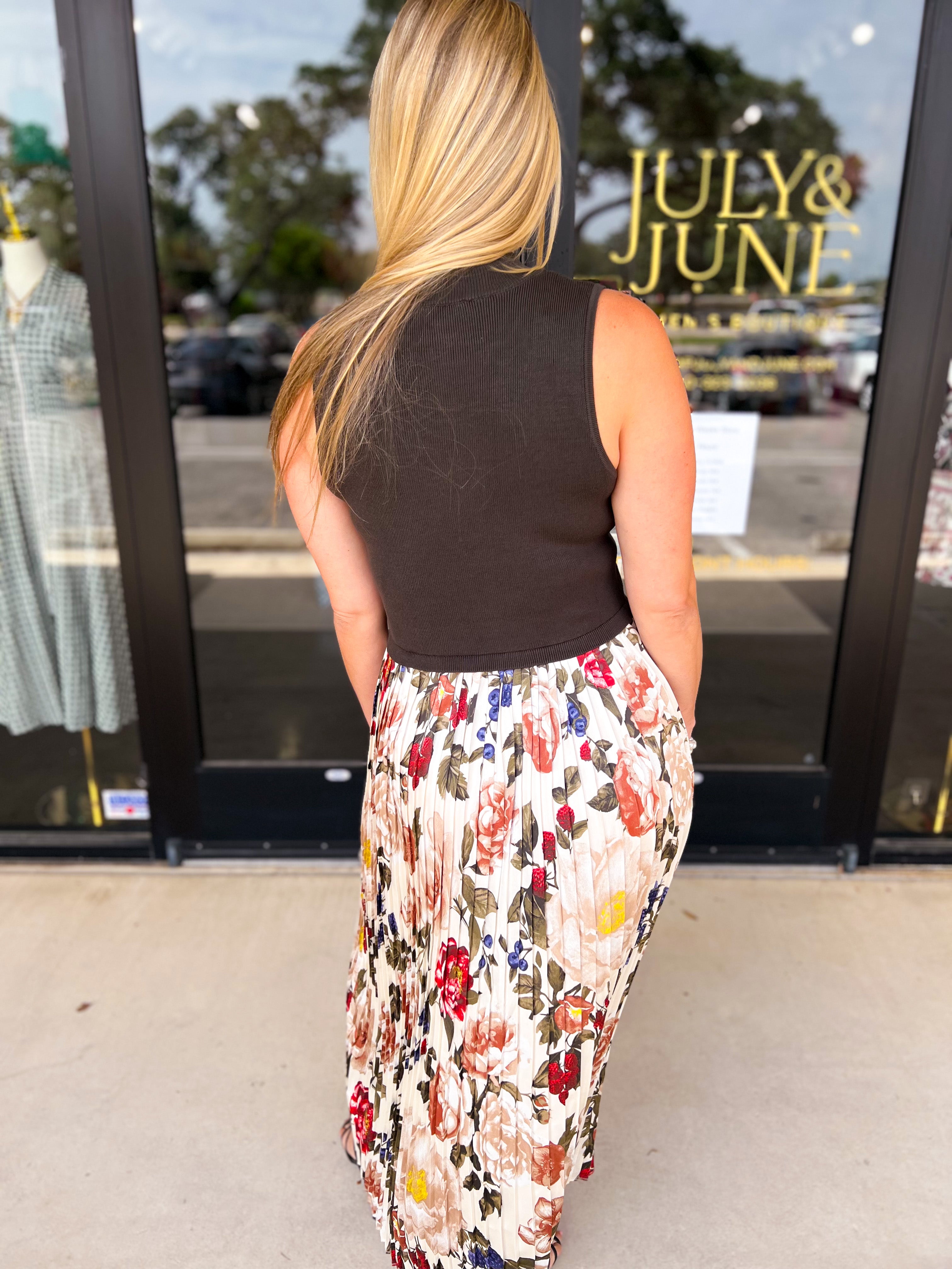 Kate Vintage Olive Floral Midi Dress-500 Midi-SKIES ARE BLUE-July & June Women's Fashion Boutique Located in San Antonio, Texas
