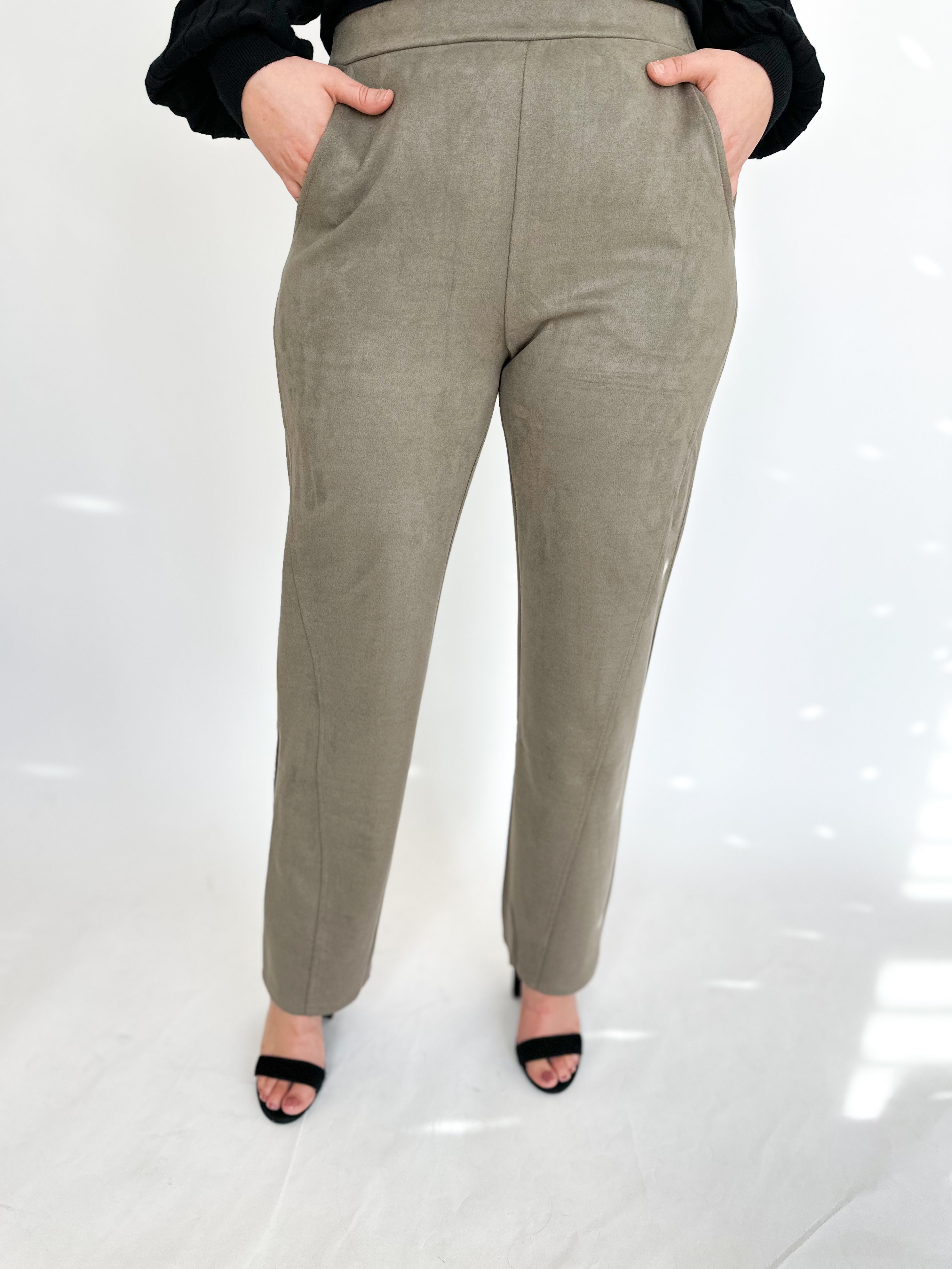 Chic Trousers - Mocha-400 Pants-ALLIE ROSE-July & June Women's Fashion Boutique Located in San Antonio, Texas