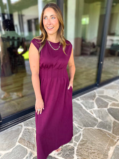 Polished Pin-Tuck Midi Dress - Burgundy-500 Midi-ENTRO-July & June Women's Fashion Boutique Located in San Antonio, Texas