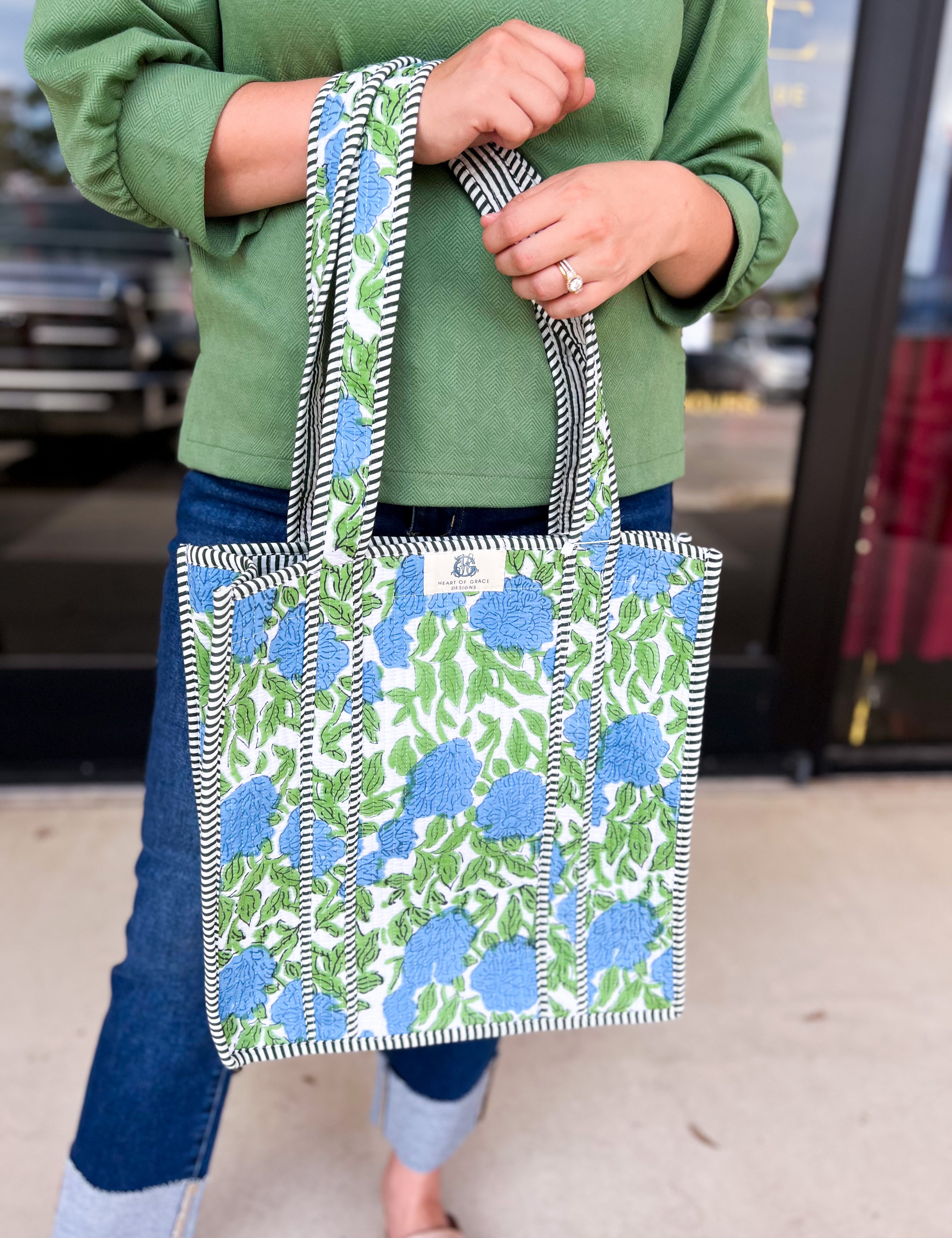Charleston Quilted Tote Bag-130 ACCESSORIES-HEART OF GRACE-July & June Women's Fashion Boutique Located in San Antonio, Texas