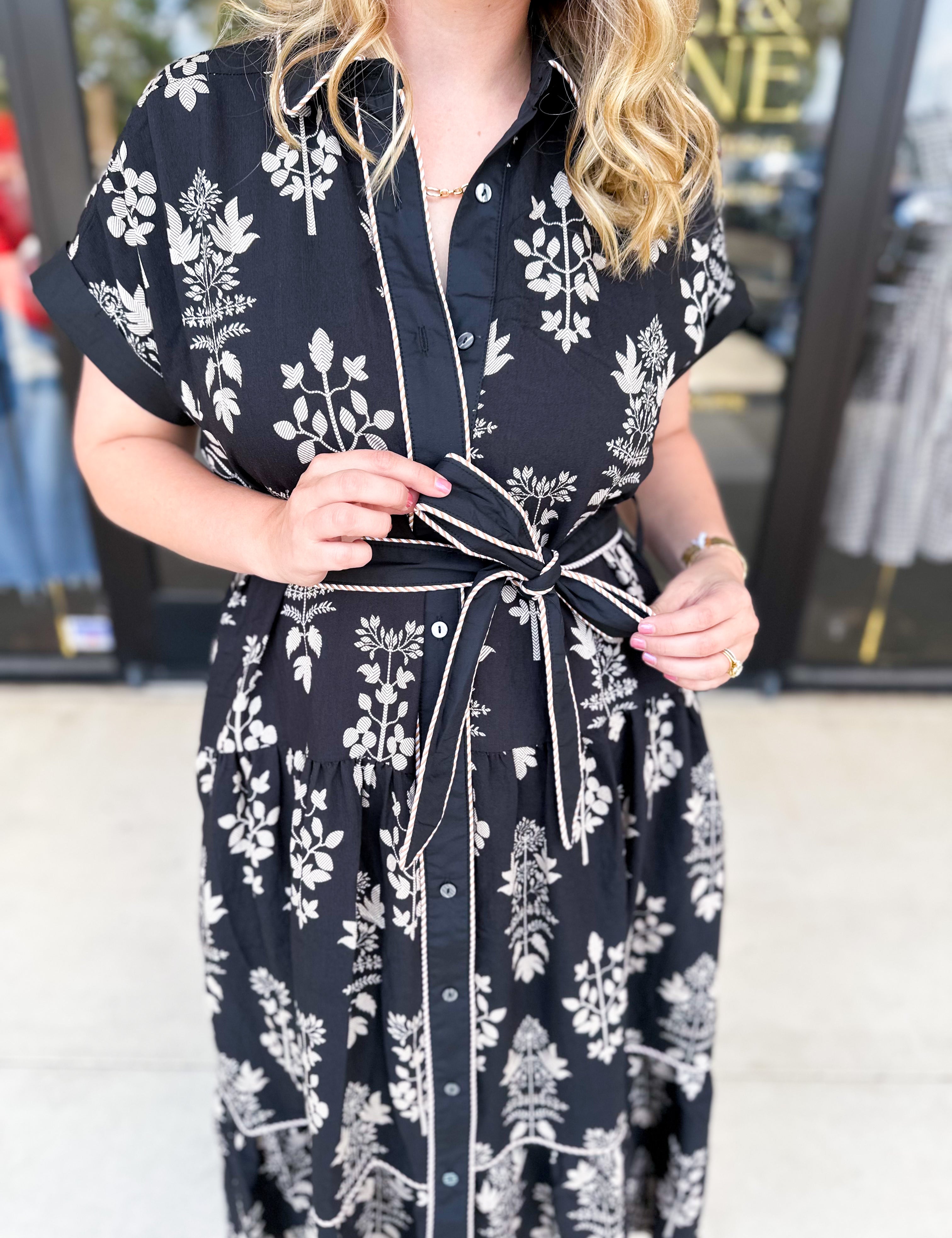 The Kailey Midi Dress - Black-500 Midi-ENTRO-July & June Women's Fashion Boutique Located in San Antonio, Texas