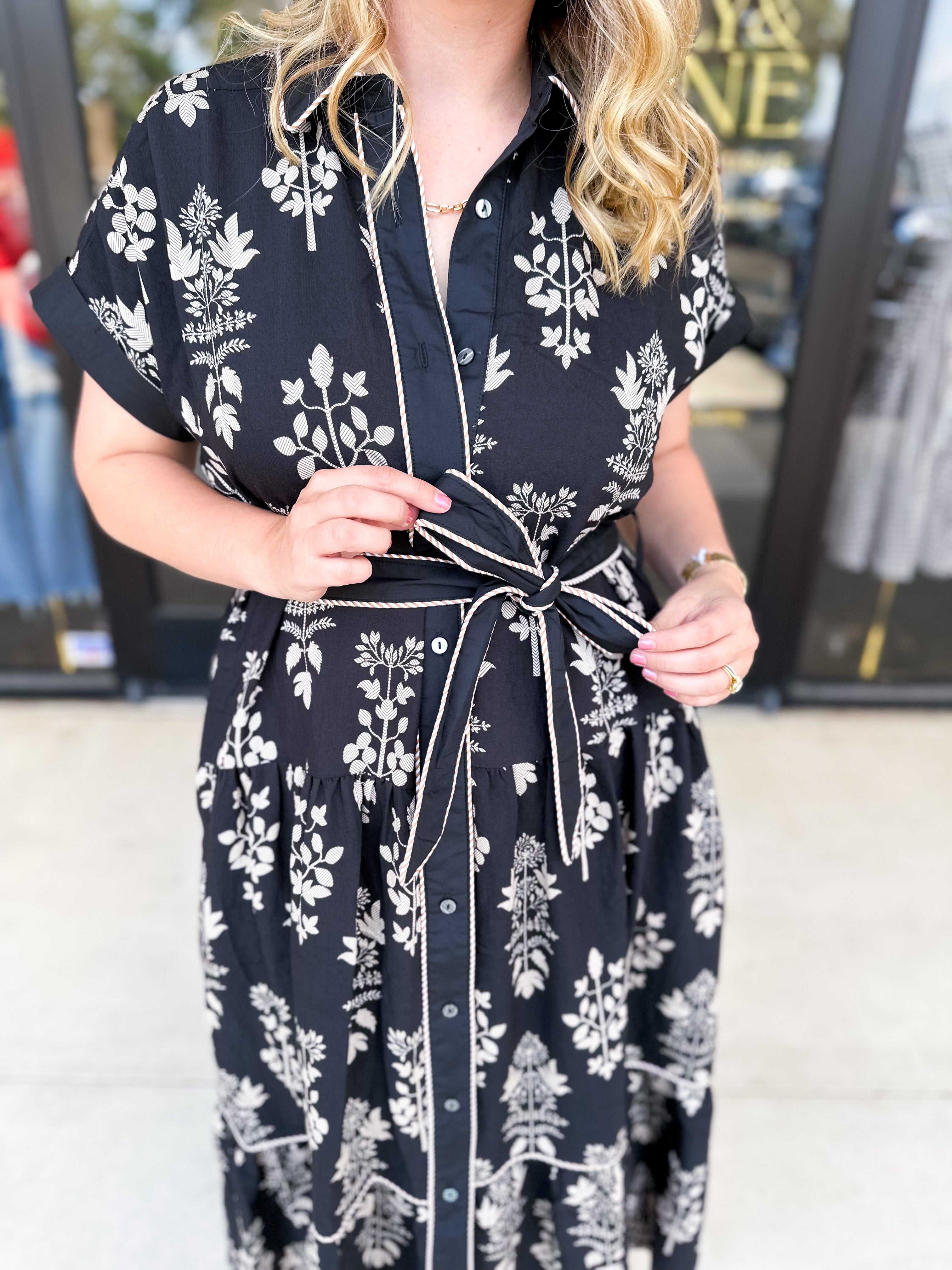 The Kailey Midi Dress - Black-500 Midi-ENTRO-July & June Women's Fashion Boutique Located in San Antonio, Texas