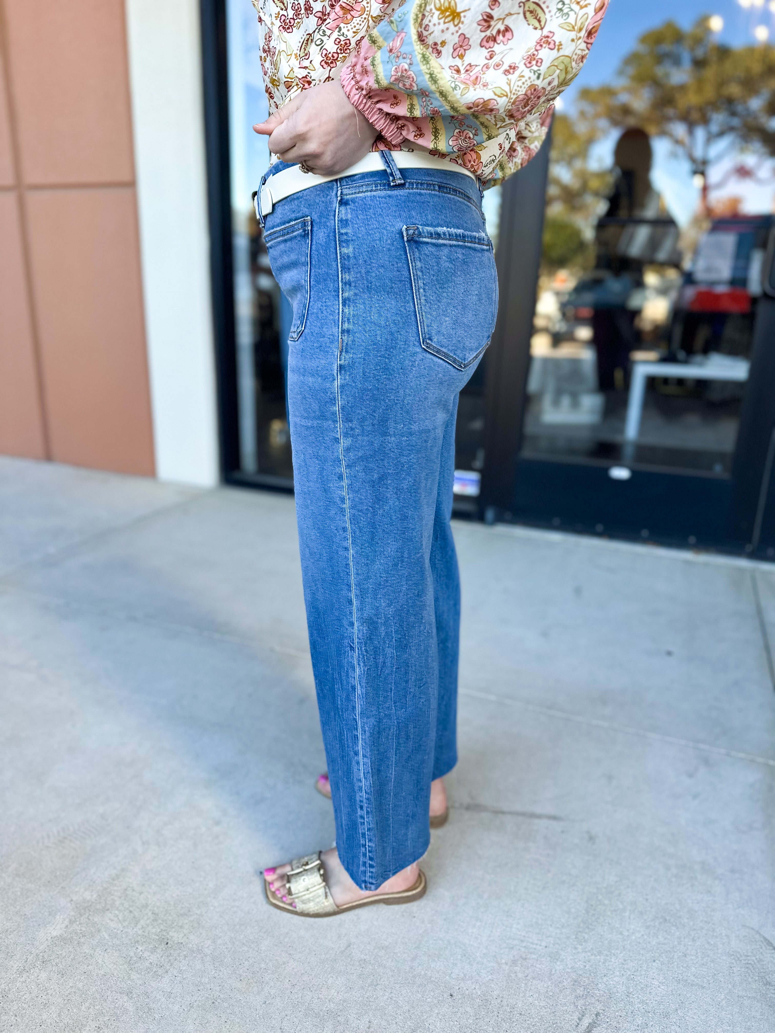 Vervet - Medium Wash High Rise Cropped Wide Leg Jeans-400 Pants-VEVERT BY FLYING MONKEY-July & June Women's Fashion Boutique Located in San Antonio, Texas