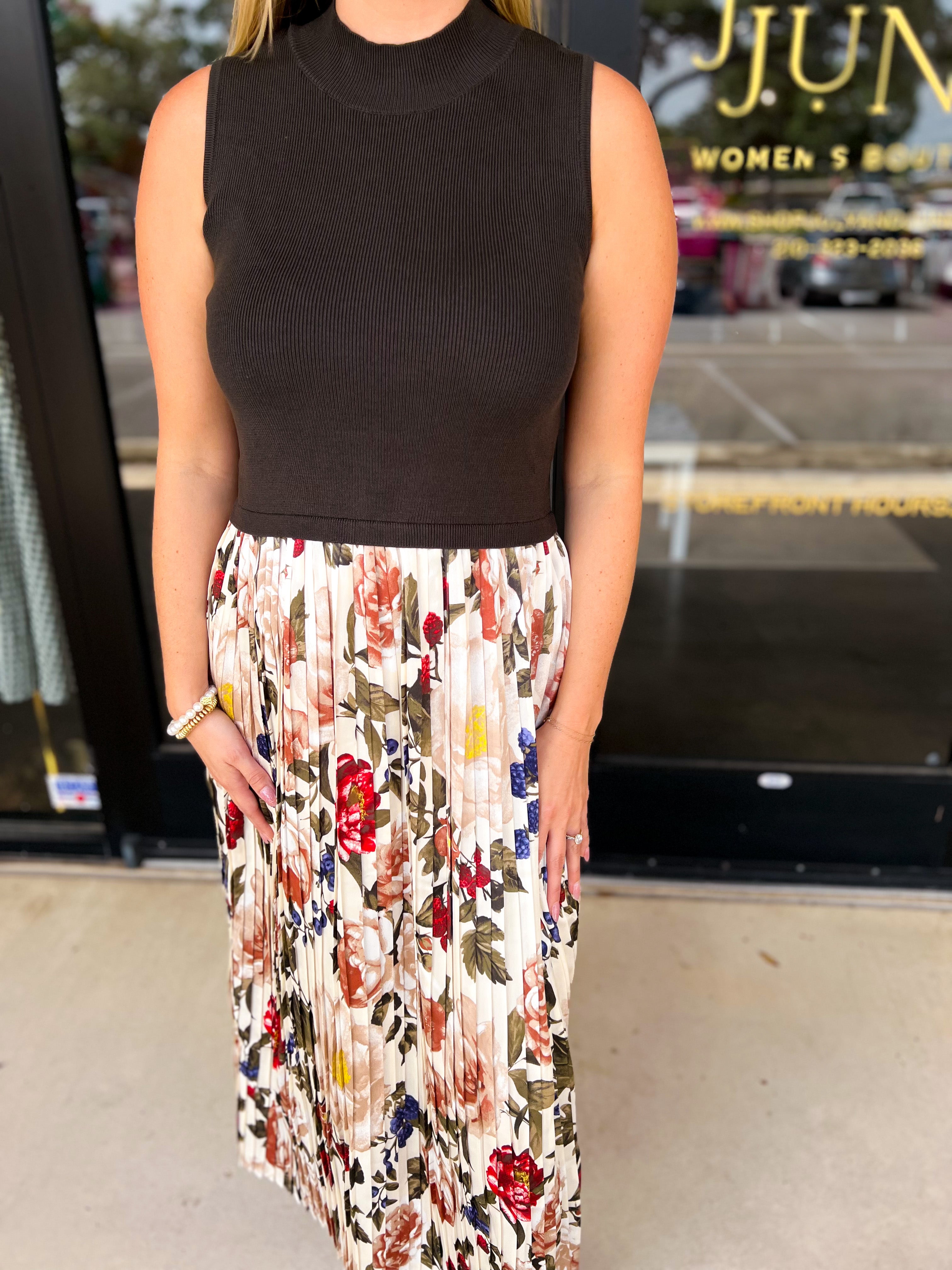 Kate Vintage Olive Floral Midi Dress-500 Midi-SKIES ARE BLUE-July & June Women's Fashion Boutique Located in San Antonio, Texas