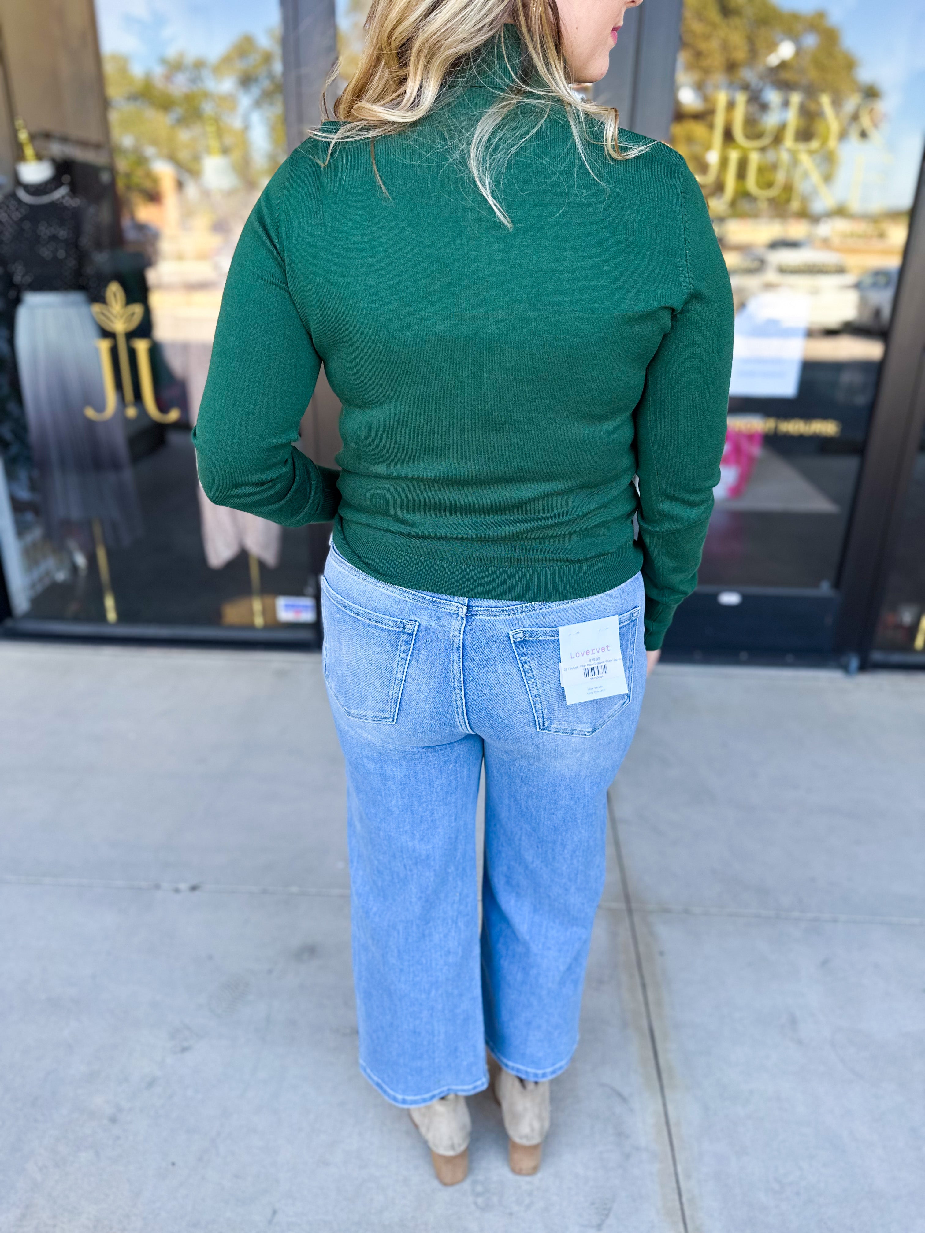 Classic Turtleneck Sweater Top - Hunter Green-230 Sweaters/Cardis-SKIES ARE BLUE-July & June Women's Fashion Boutique Located in San Antonio, Texas
