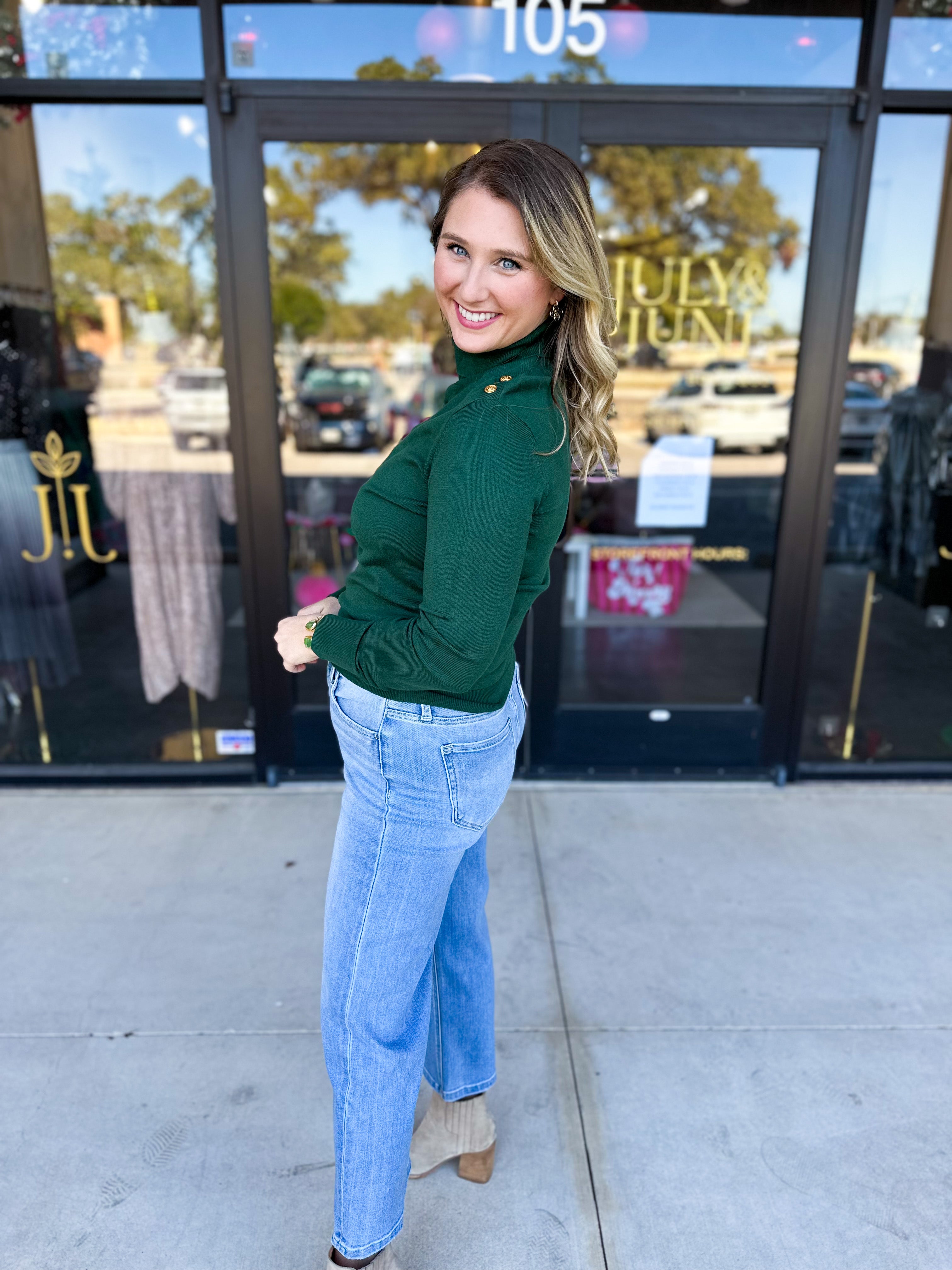 Classic Turtleneck Sweater Top - Hunter Green-230 Sweaters/Cardis-SKIES ARE BLUE-July & June Women's Fashion Boutique Located in San Antonio, Texas