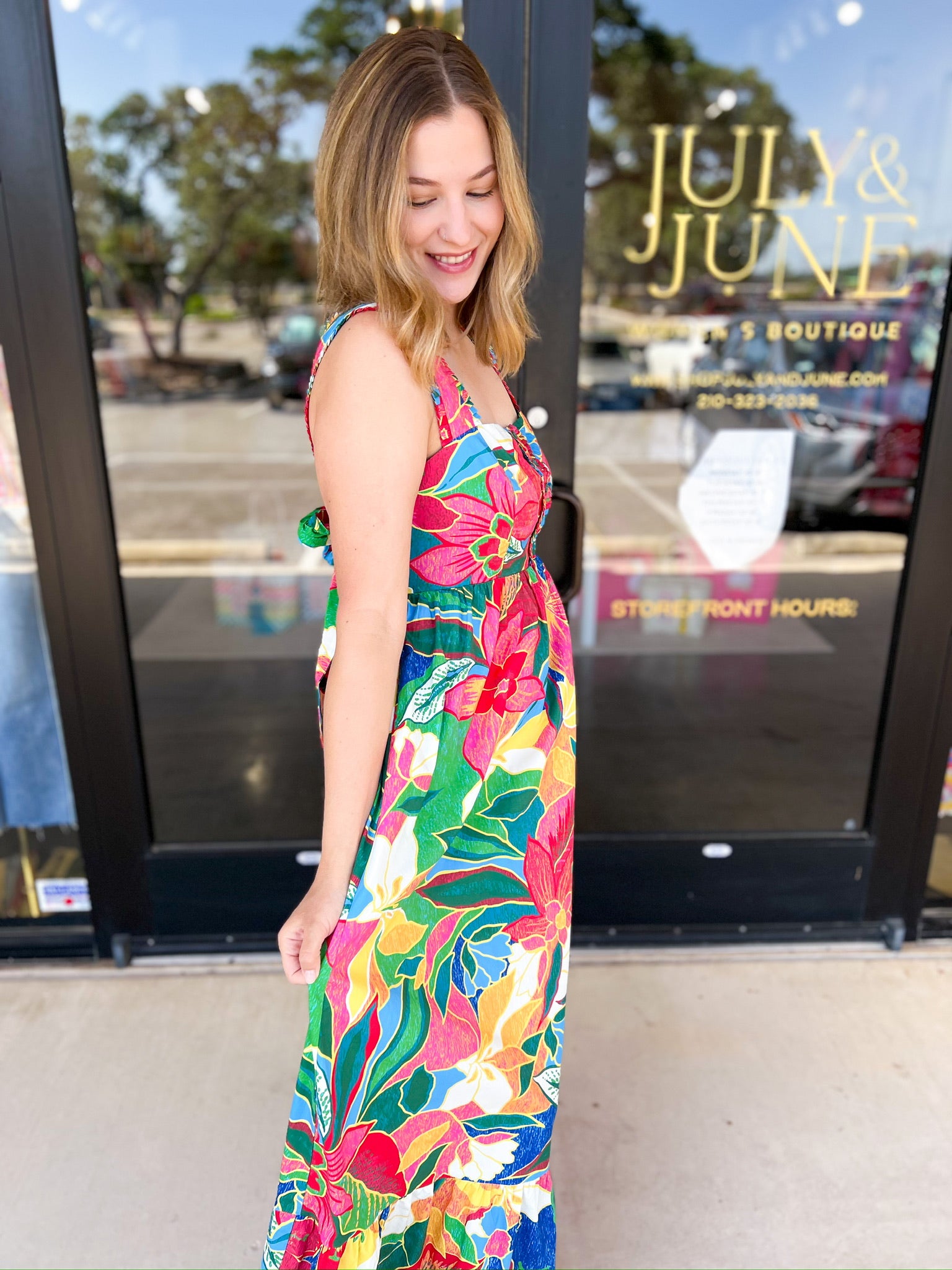 Bold Blooms Midi Dress-500 Midi-SKIES ARE BLUE-July & June Women's Fashion Boutique Located in San Antonio, Texas
